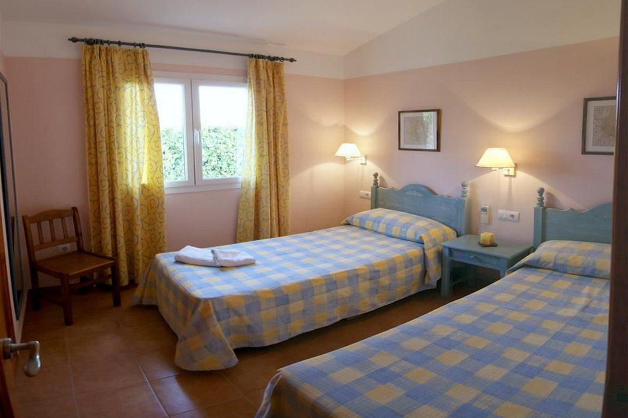 Apartamento Begonias Cala'N Bosch (Menorca)