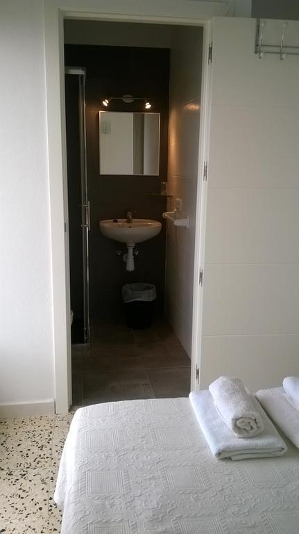 Paris Ciutadella Guest house