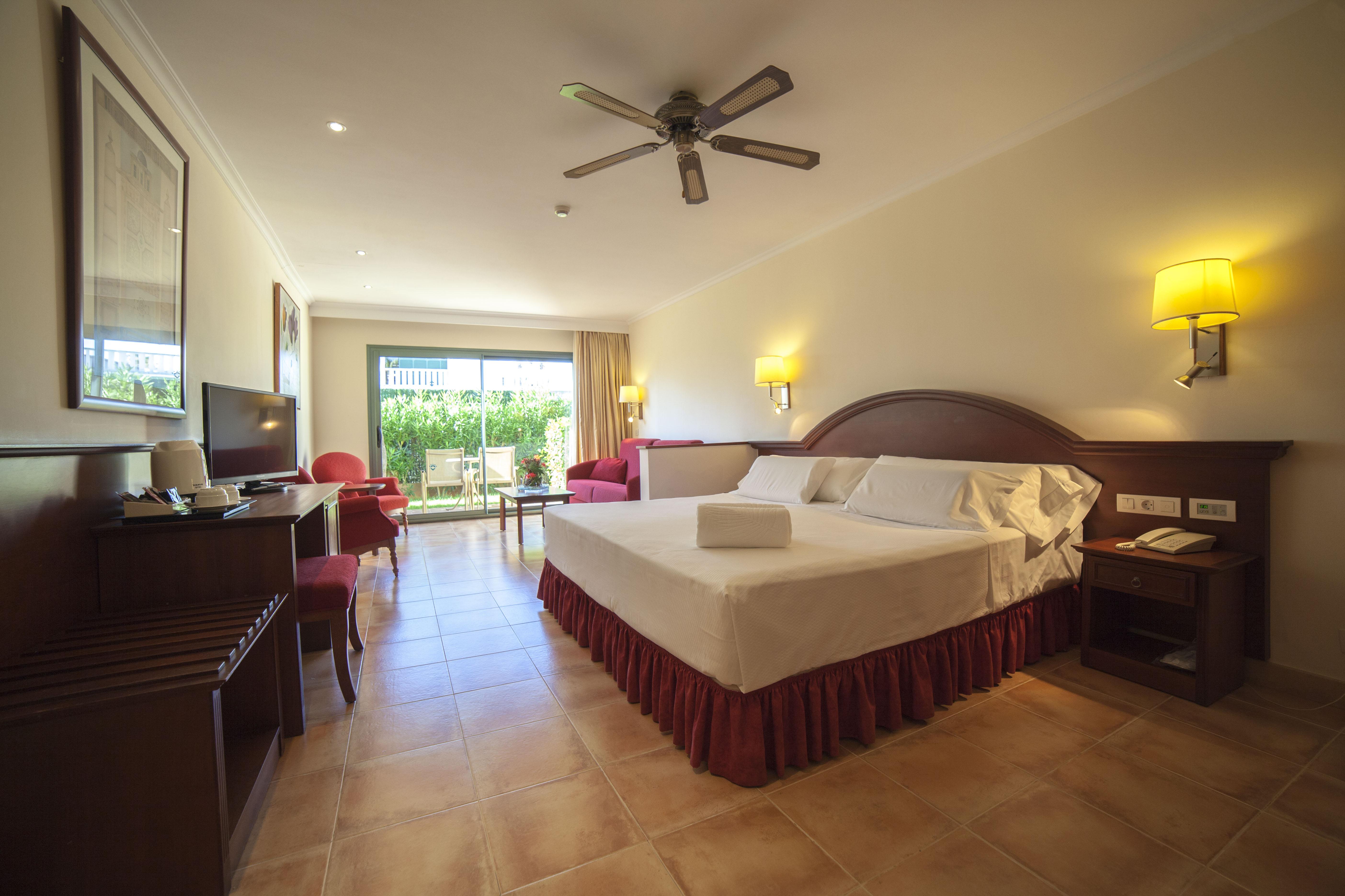 Valentin Menorca Star 4* Cala'N Bosch (Menorca)
