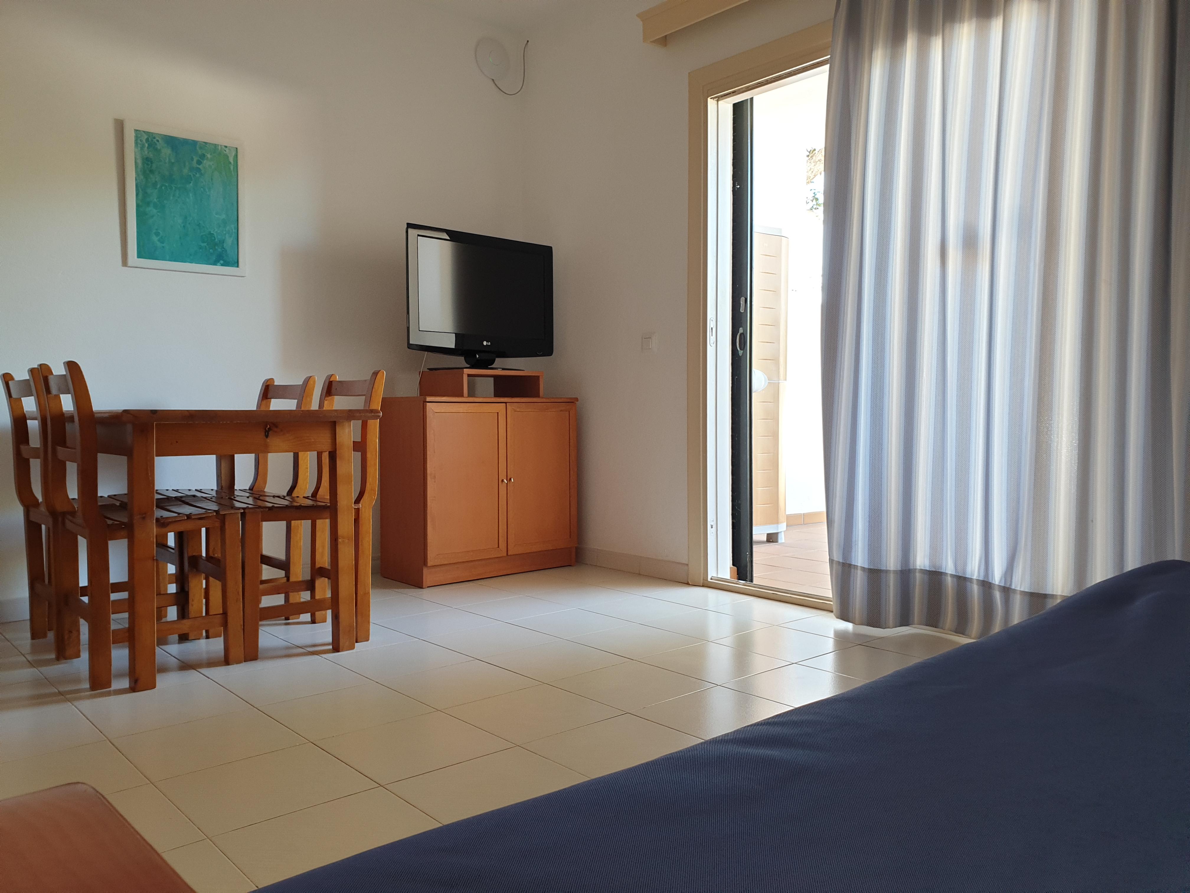 Piscis Apartment *
