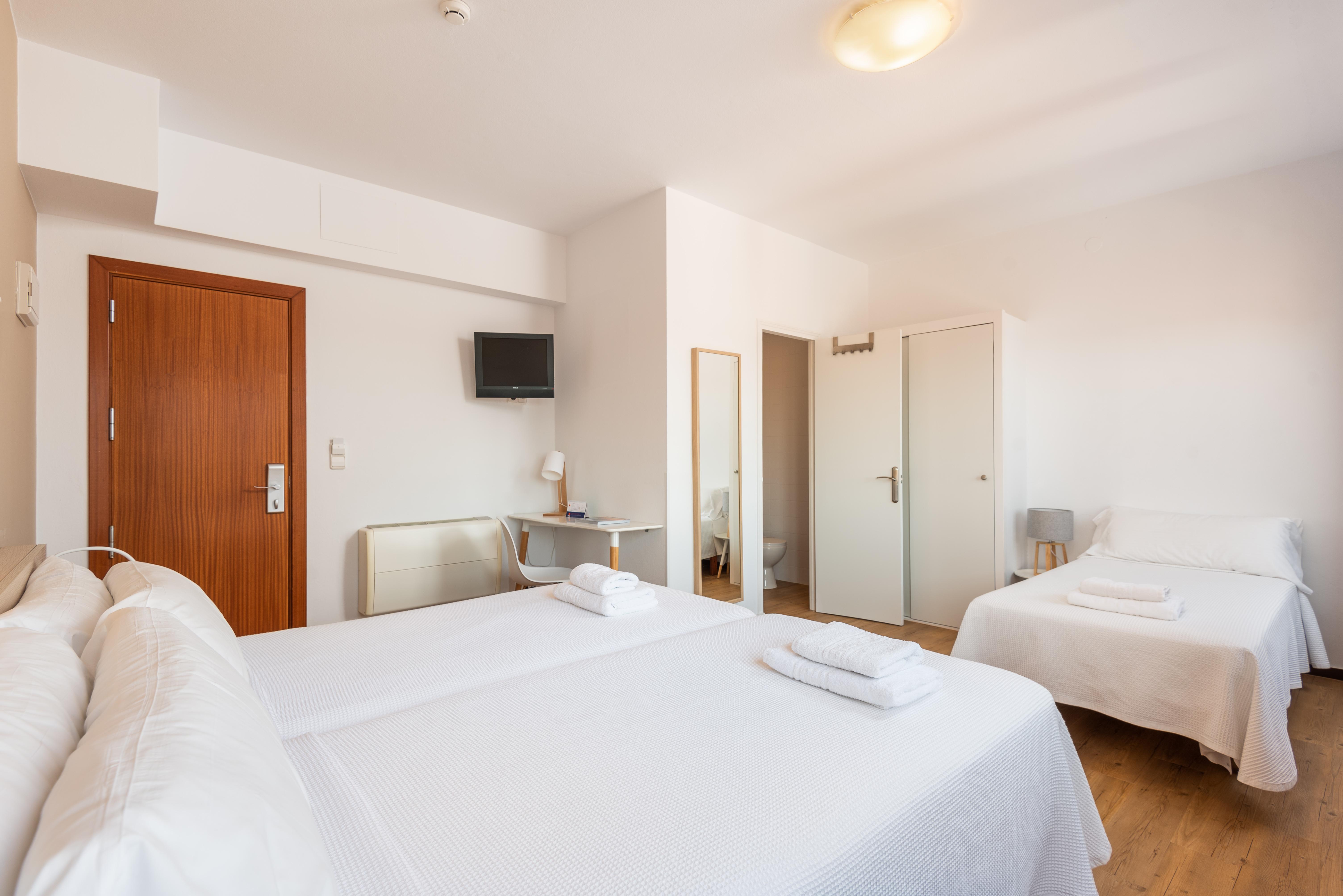 Jume - Urban Guest house 2*