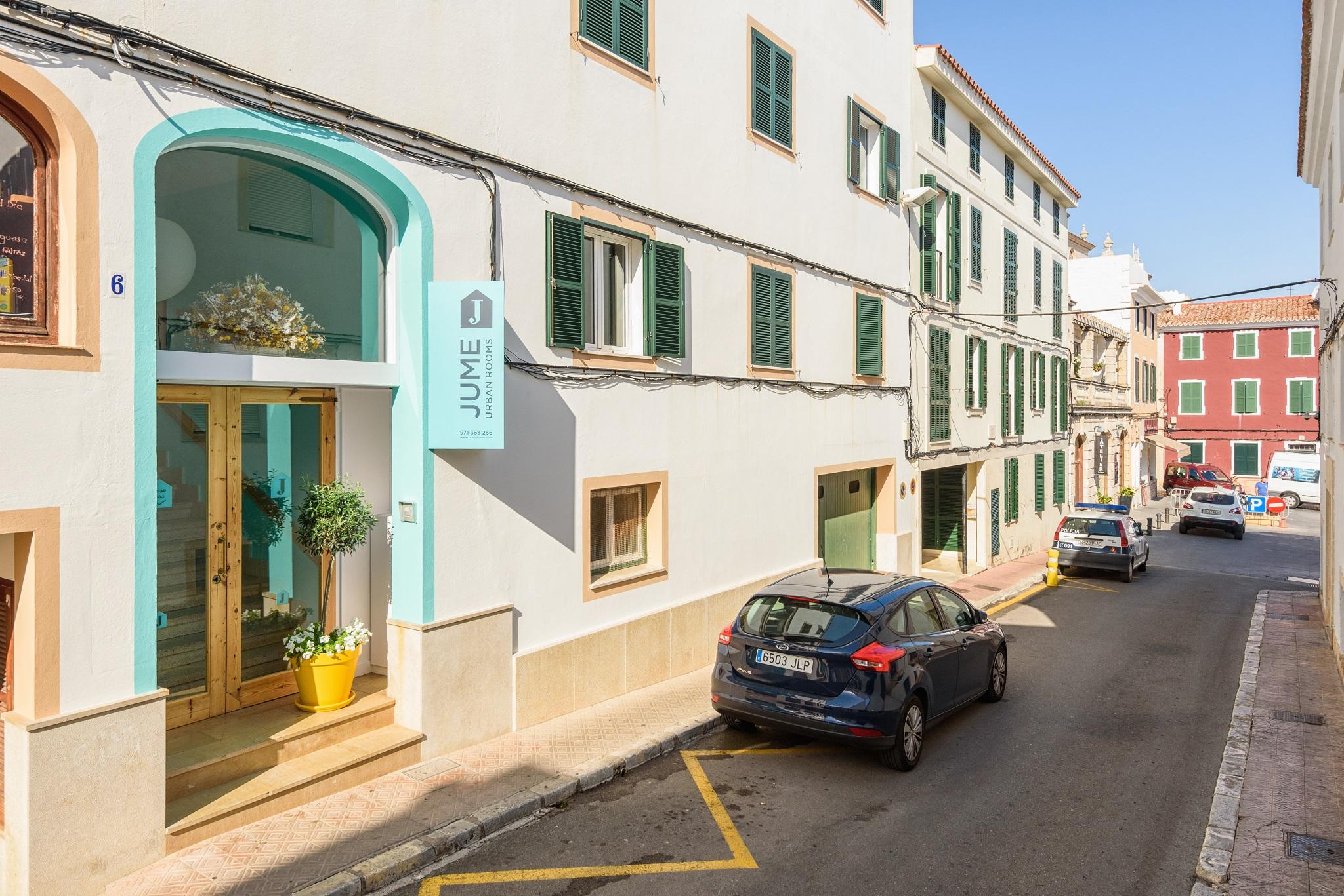 Jume - Urban Guest house Mahon (Menorca)