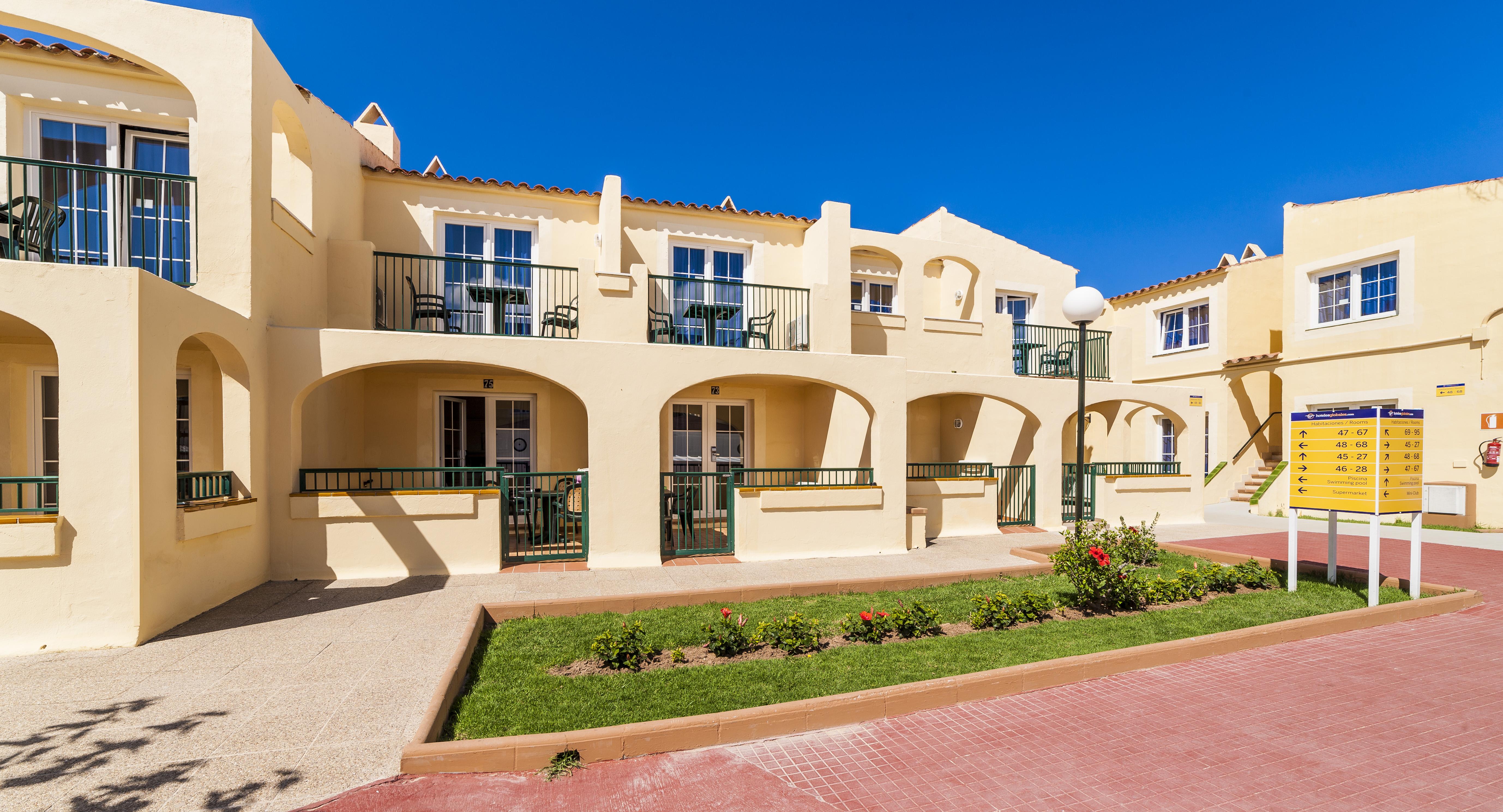 Apartahotel Globales Binimar Cala'N Blanes (Menorca)