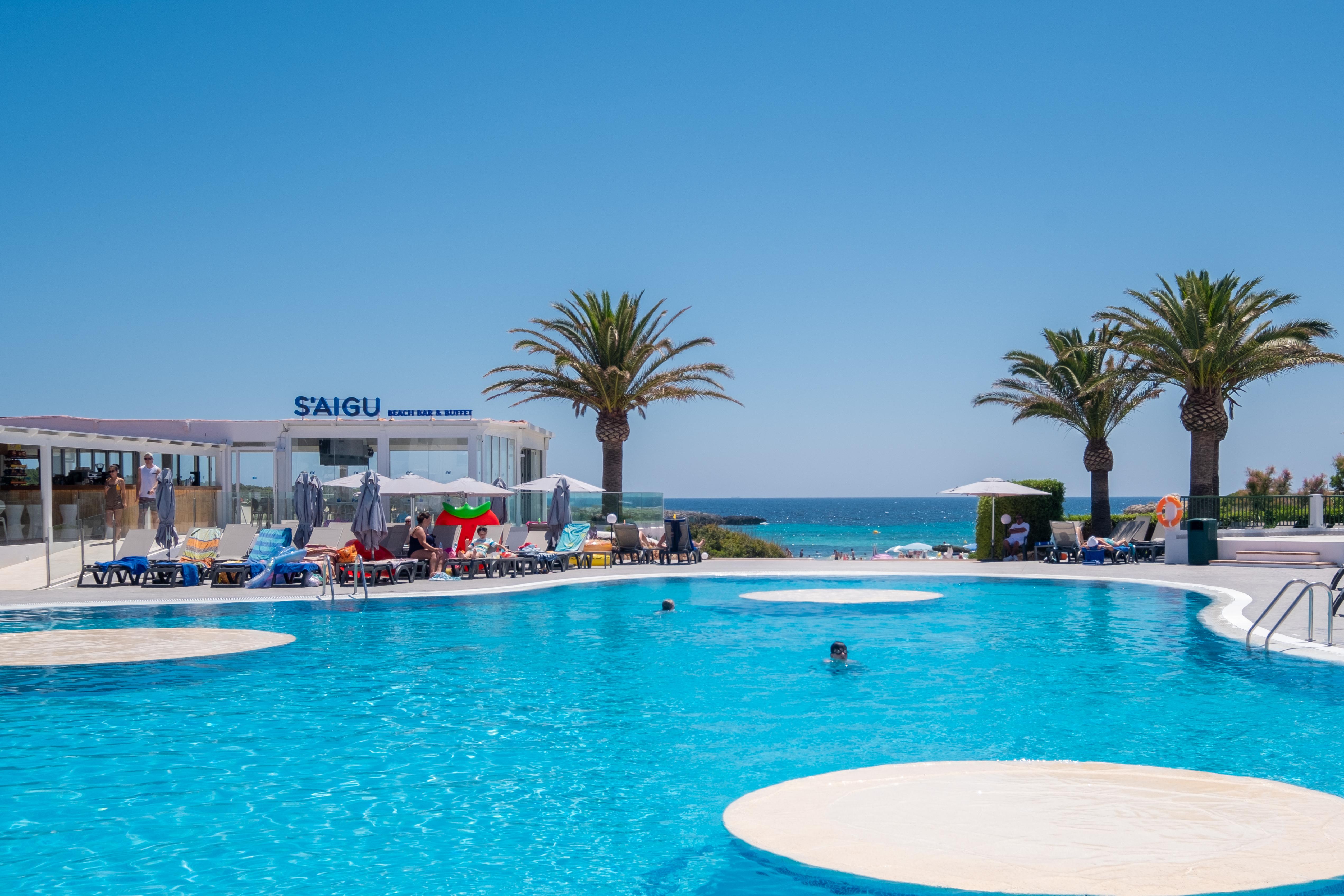Aparthotel Fergus Style Carema 4*