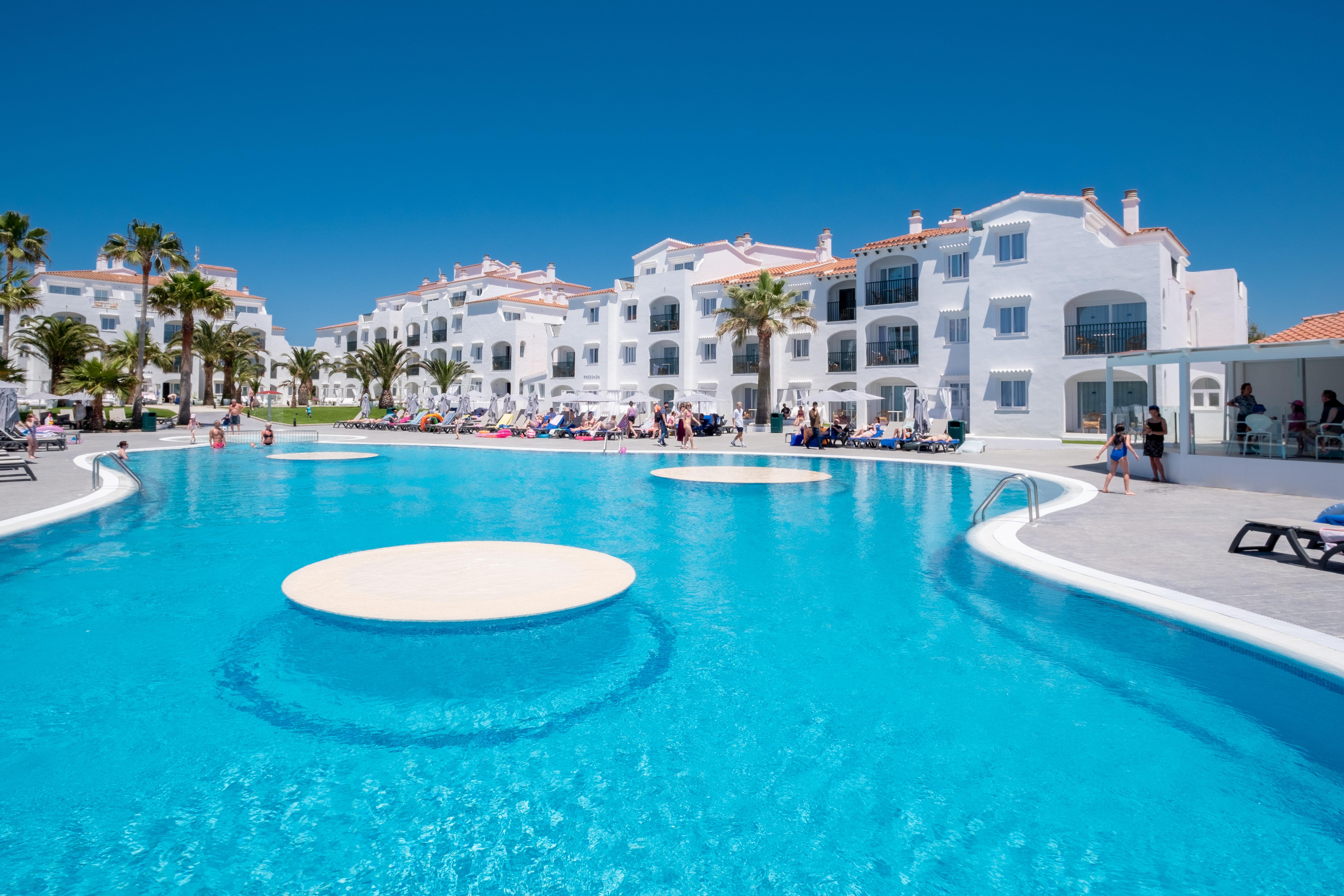 Fergus Style Carema Aparthotel Cala'N Bosch (Menorca)