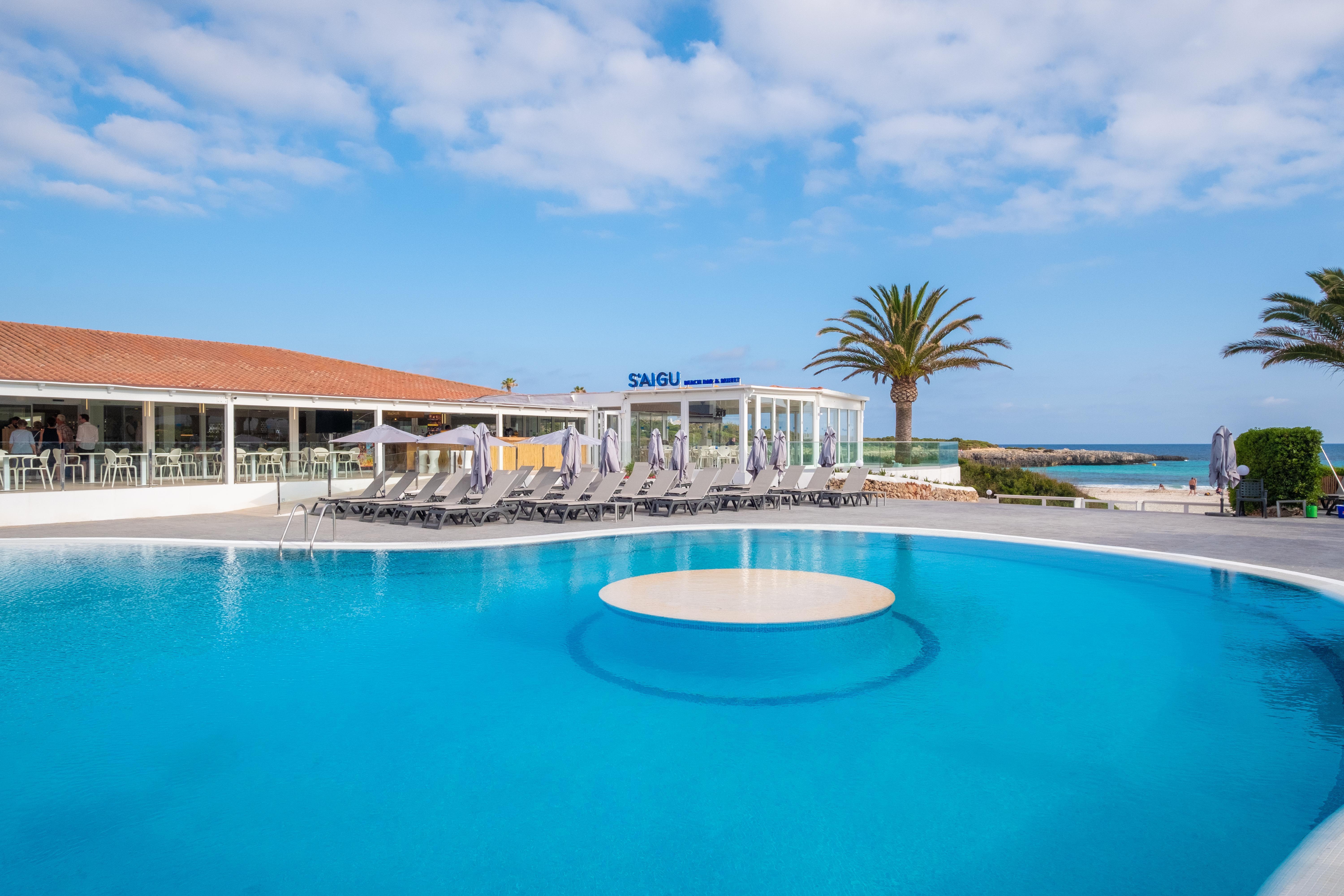Fergus Style Carema Aparthotel Cala'N Bosch (Menorca)