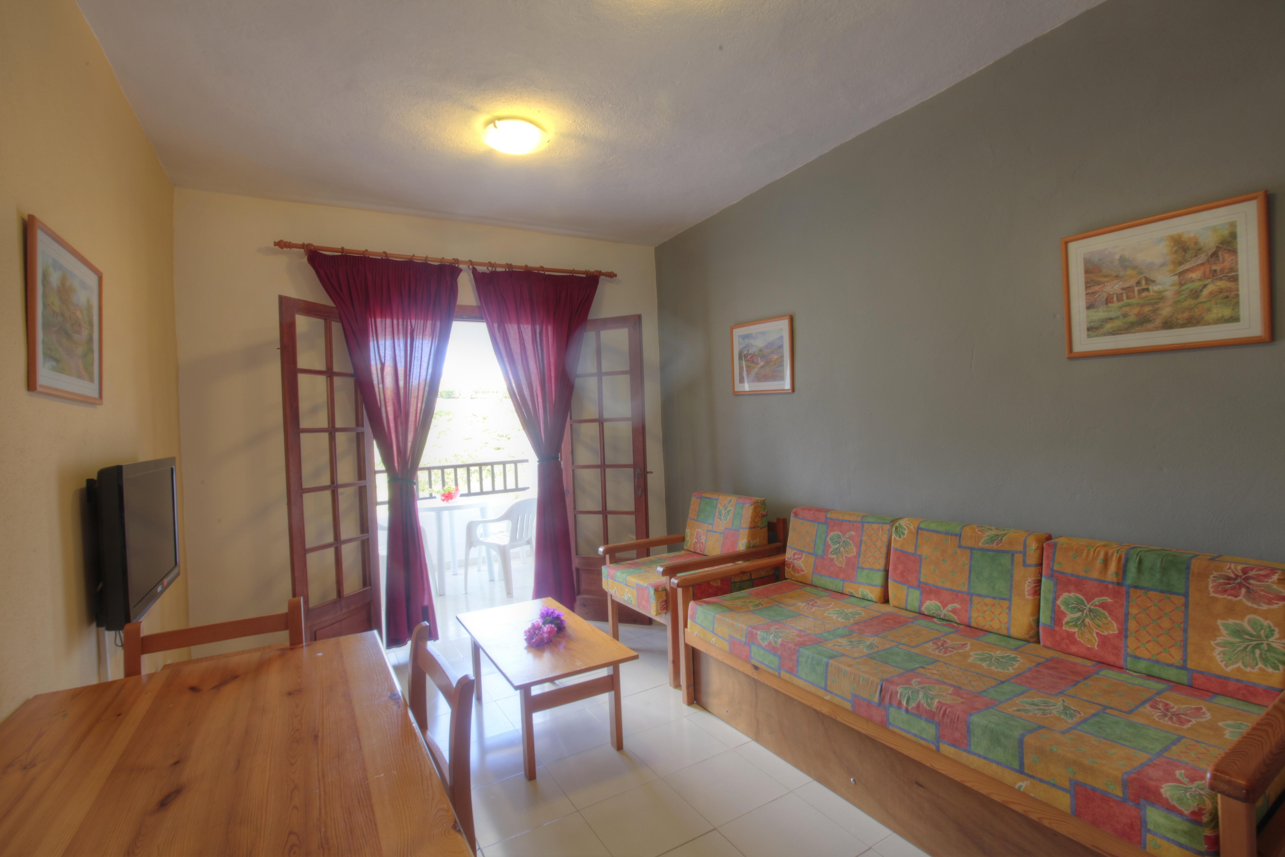 Fergus Club Carema Splash Aparthotel Playas De Fornells