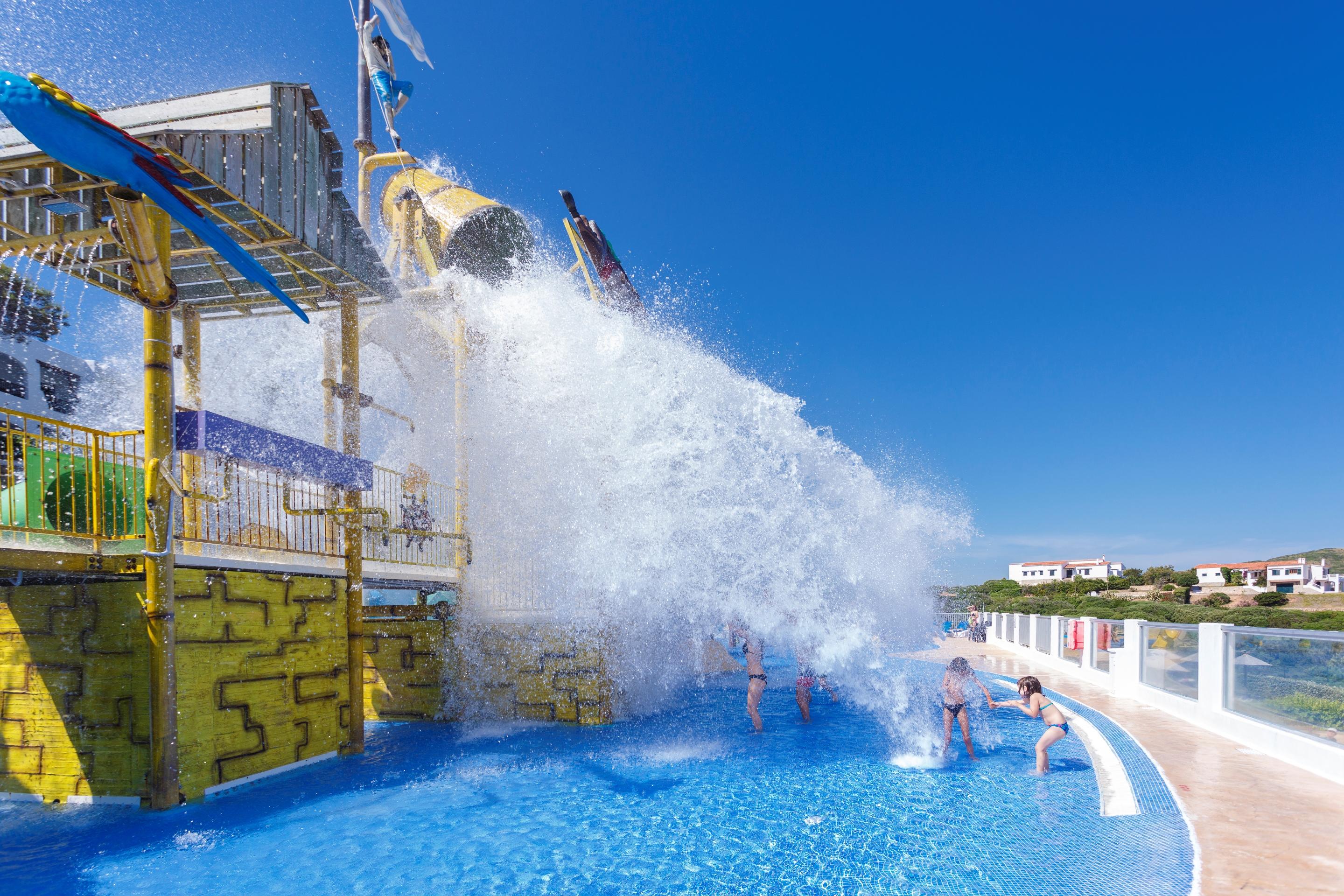 Fergus Club Carema Splash Aparthotel 4*