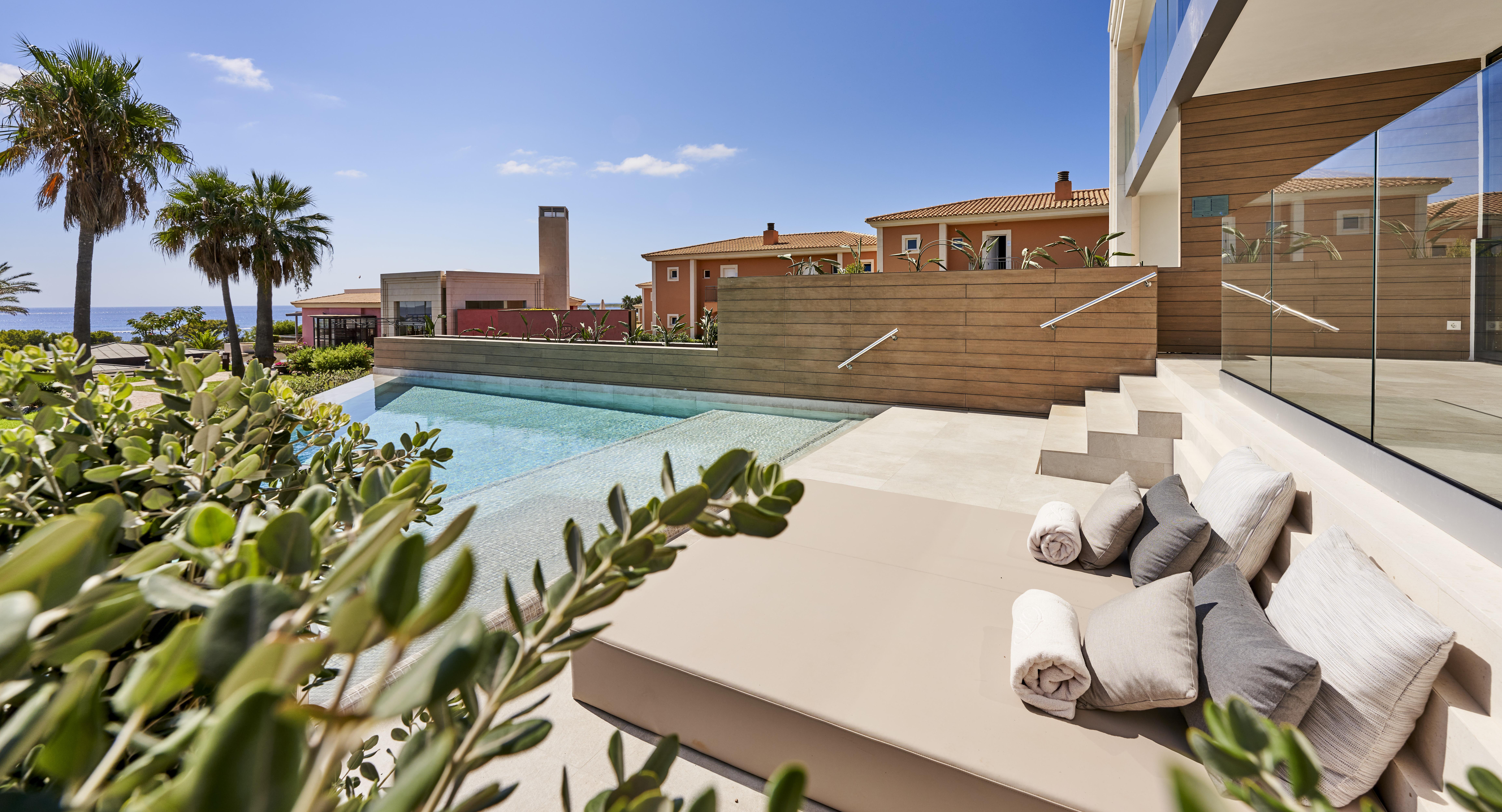 Apartahotel Insotel Punta Prima Prestige Suites&spa 5*