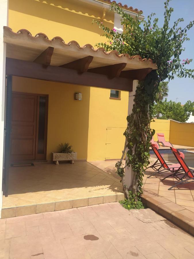 Holiday home Casa Familiar Con Piscina, Cerca De La Playa *