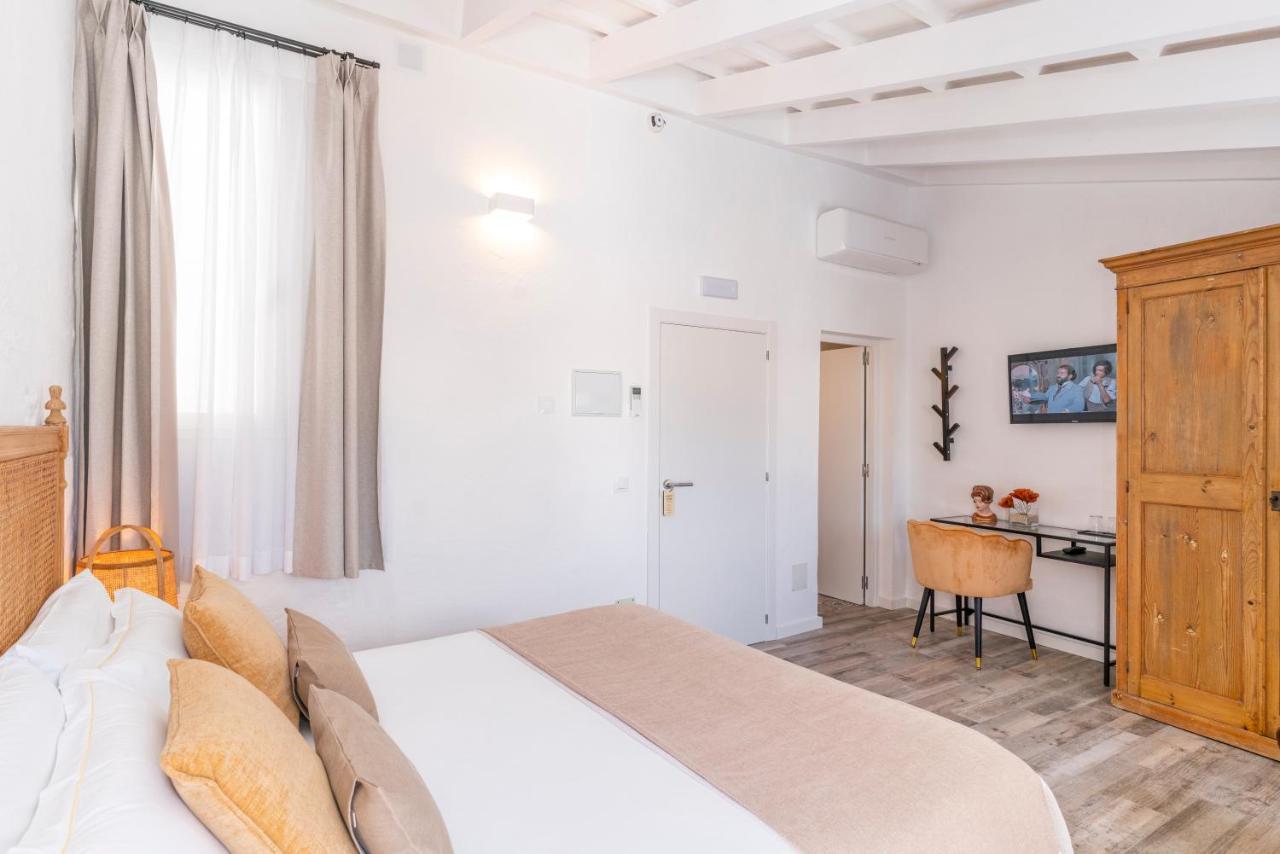 Encant De Boutique Hotel 4*