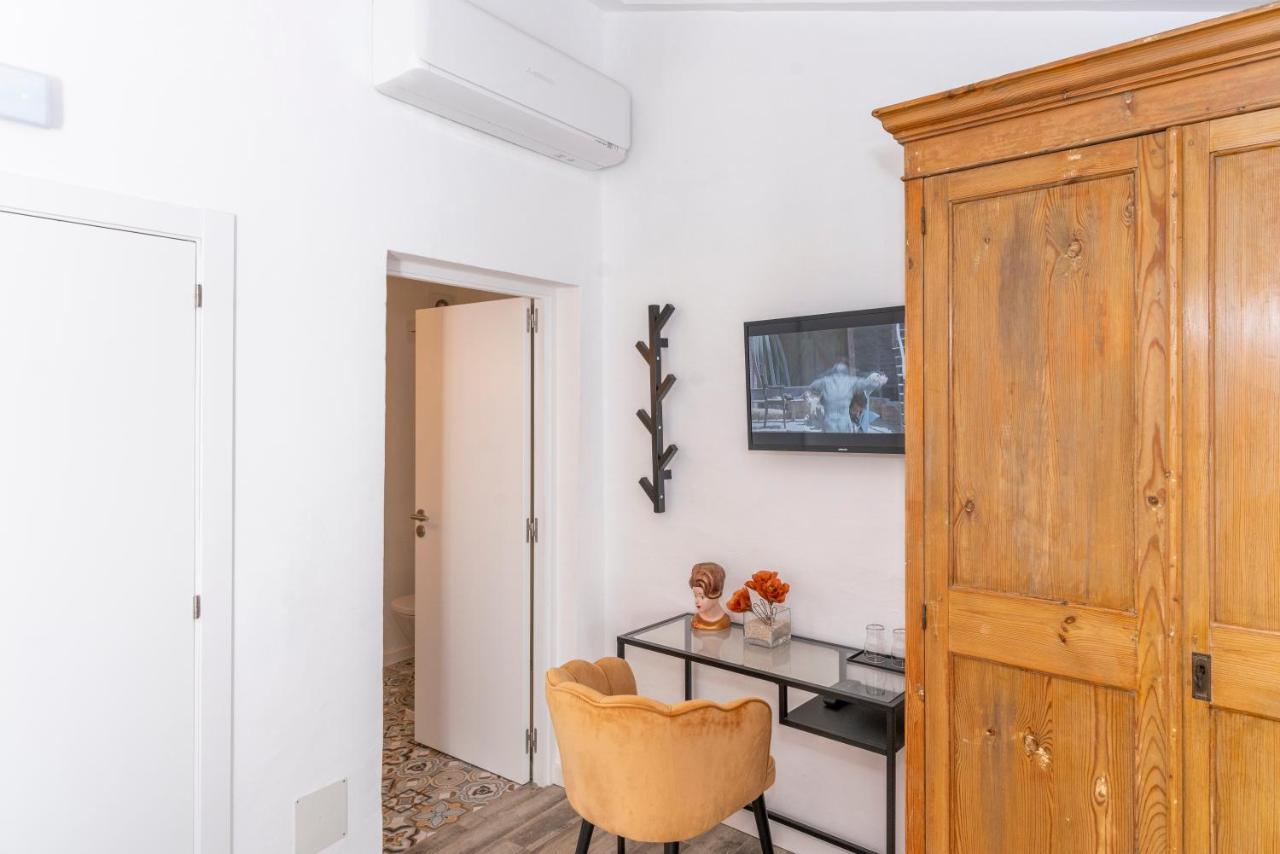 Hotel Encant De Boutique 4*