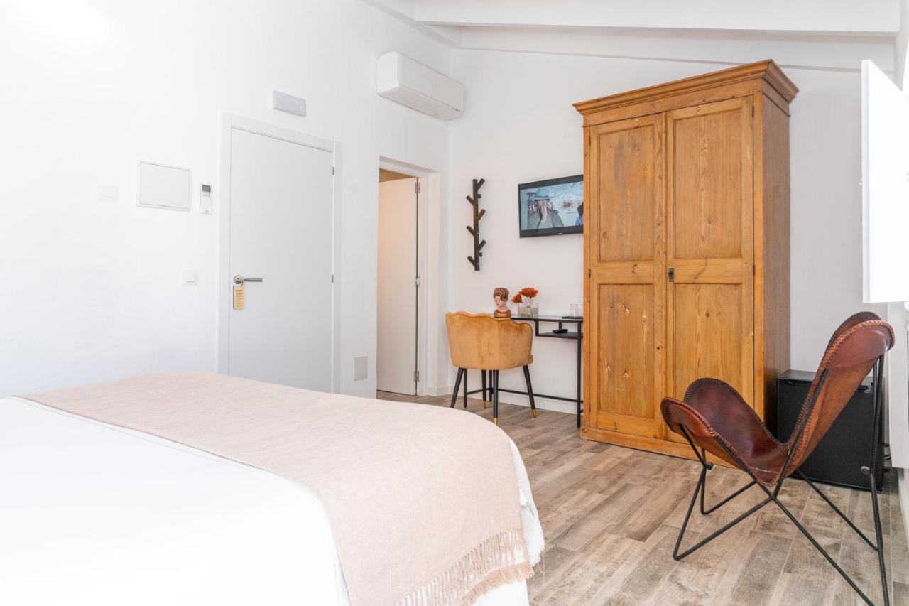 Encant De Boutique Hotel 4*