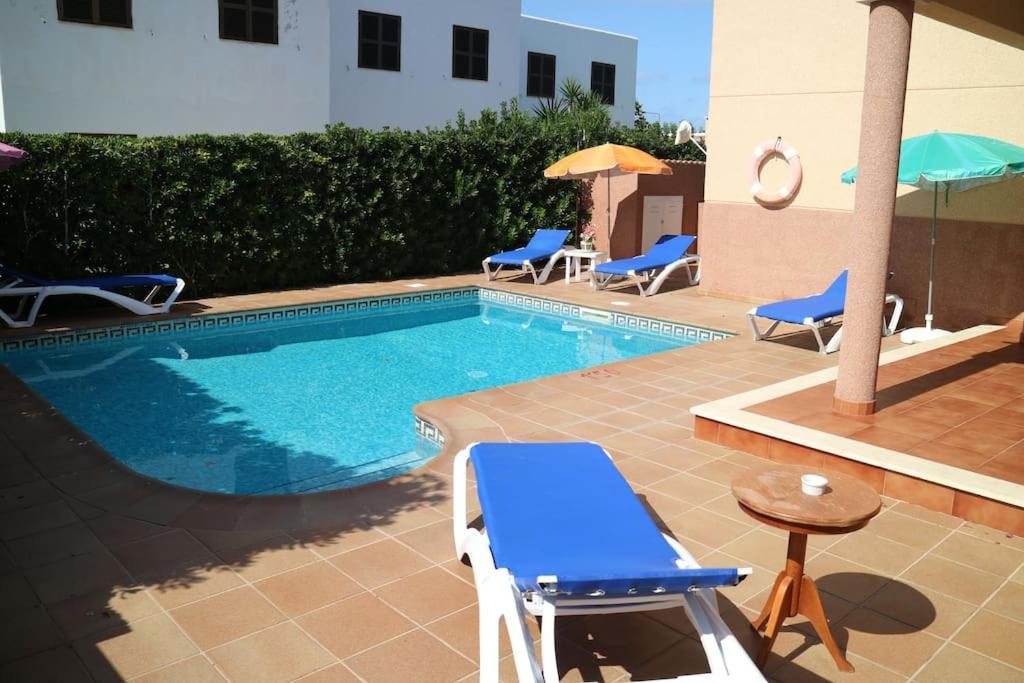 Сasa de vacaciones Spectacular With Swimmingpool In Cala Blanca *