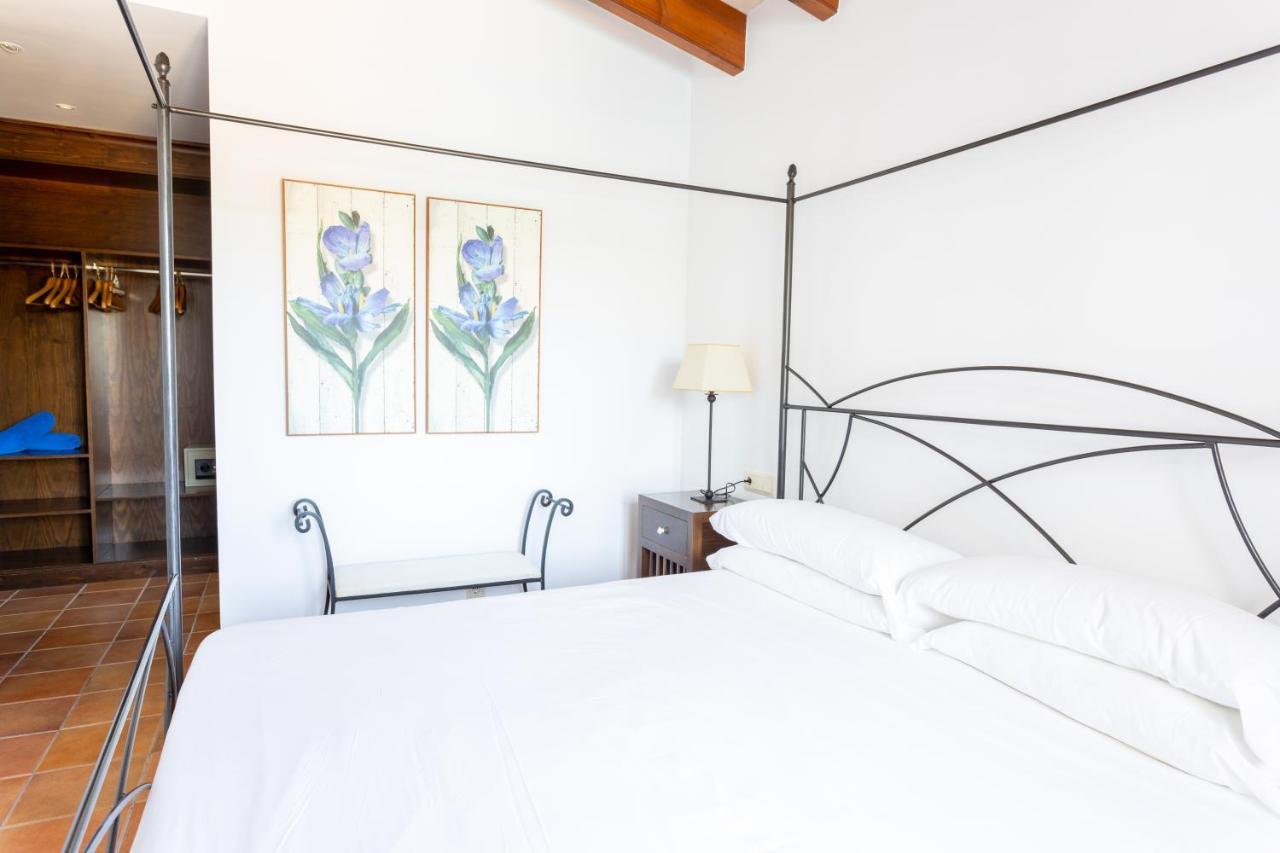 Villa Finesse By Menorcarentals