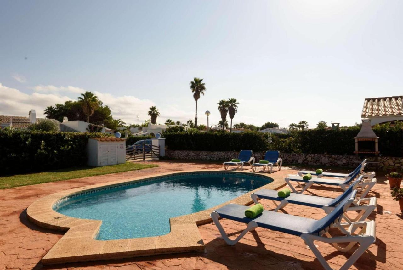 Sullastres Villa *