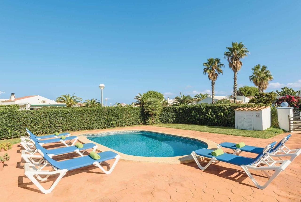 Sullastres Villa *