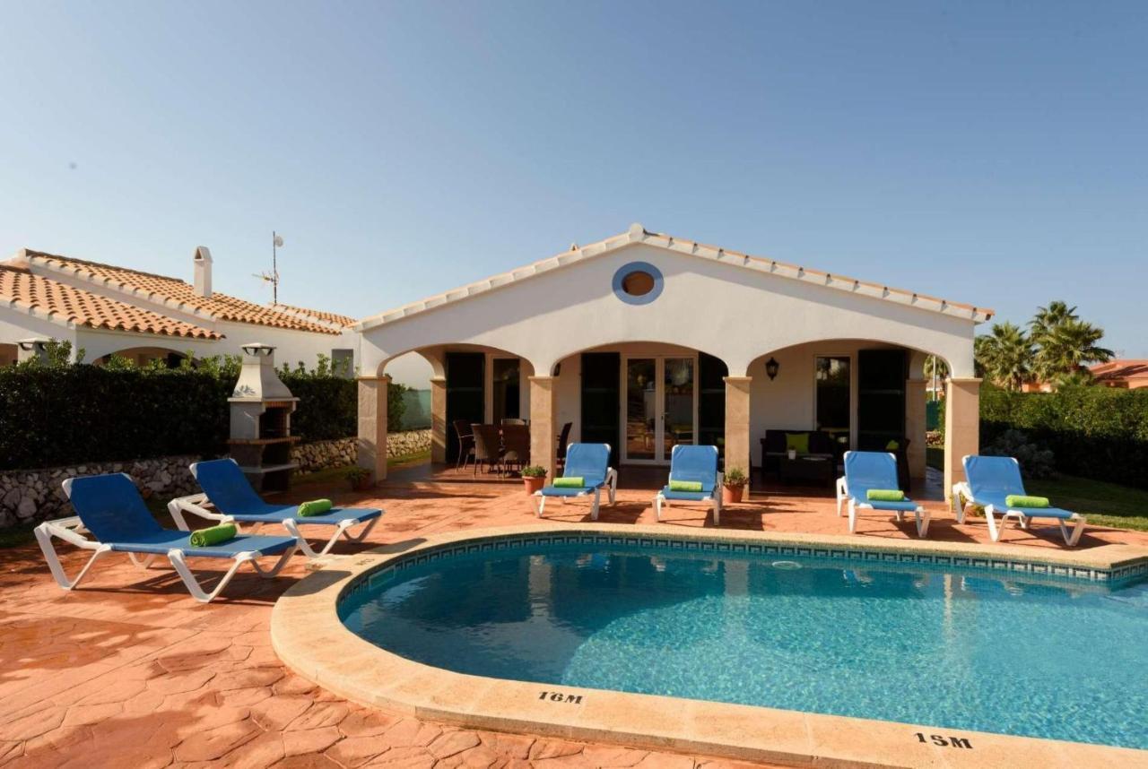 Sullastres Villa *