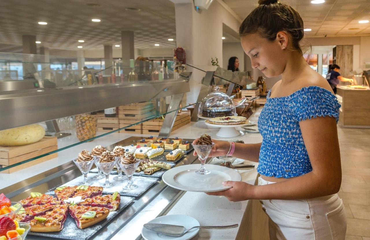 Fergus Club Carema Splash Aparthotel 4*