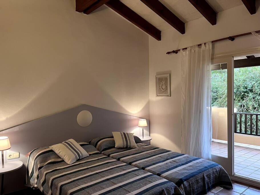 Magnifico Duplex Con Piscina En Son Xoriguer A 80m De La Playa. Holiday home