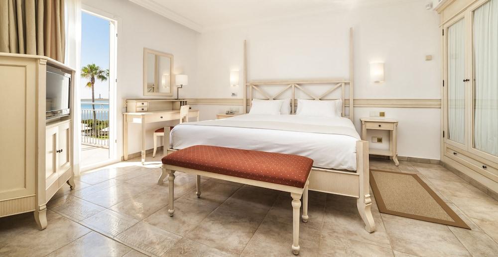 Insotel Punta Prima Prestige Suites&spa Apartahotel