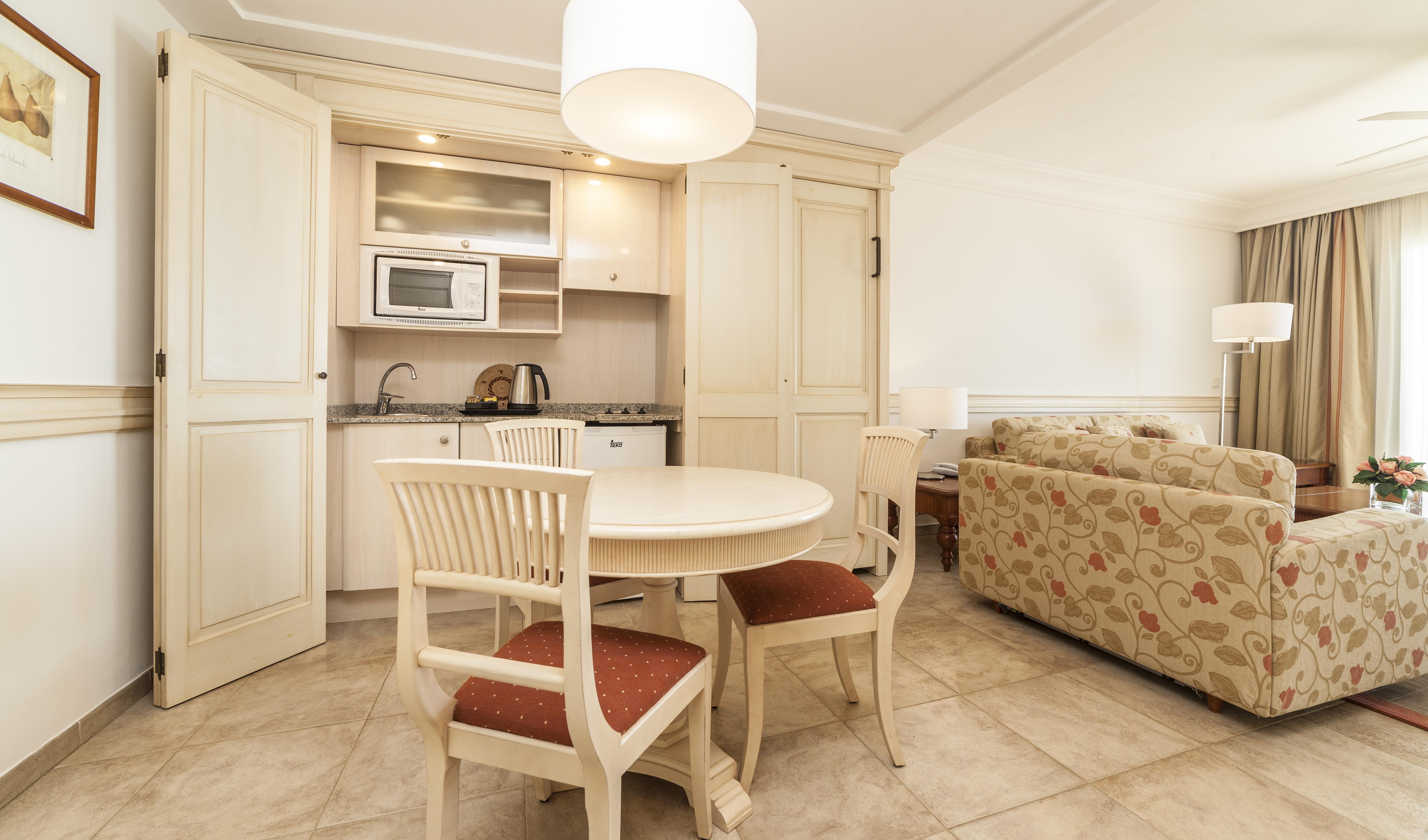 Apartahotel Insotel Punta Prima Prestige Suites&spa Punta Prima (Menorca)
