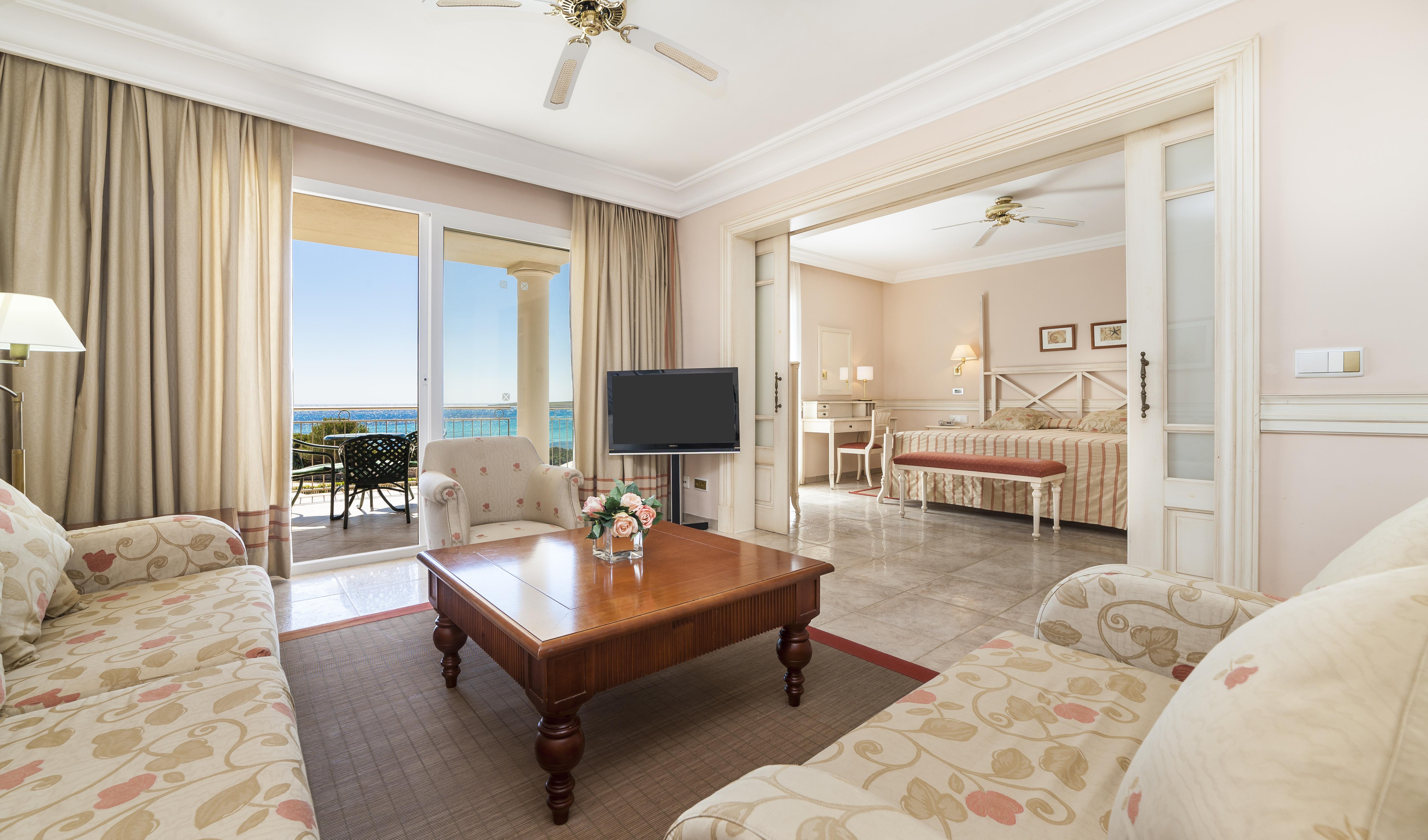 Apartahotel Insotel Punta Prima Prestige Suites&spa 5*