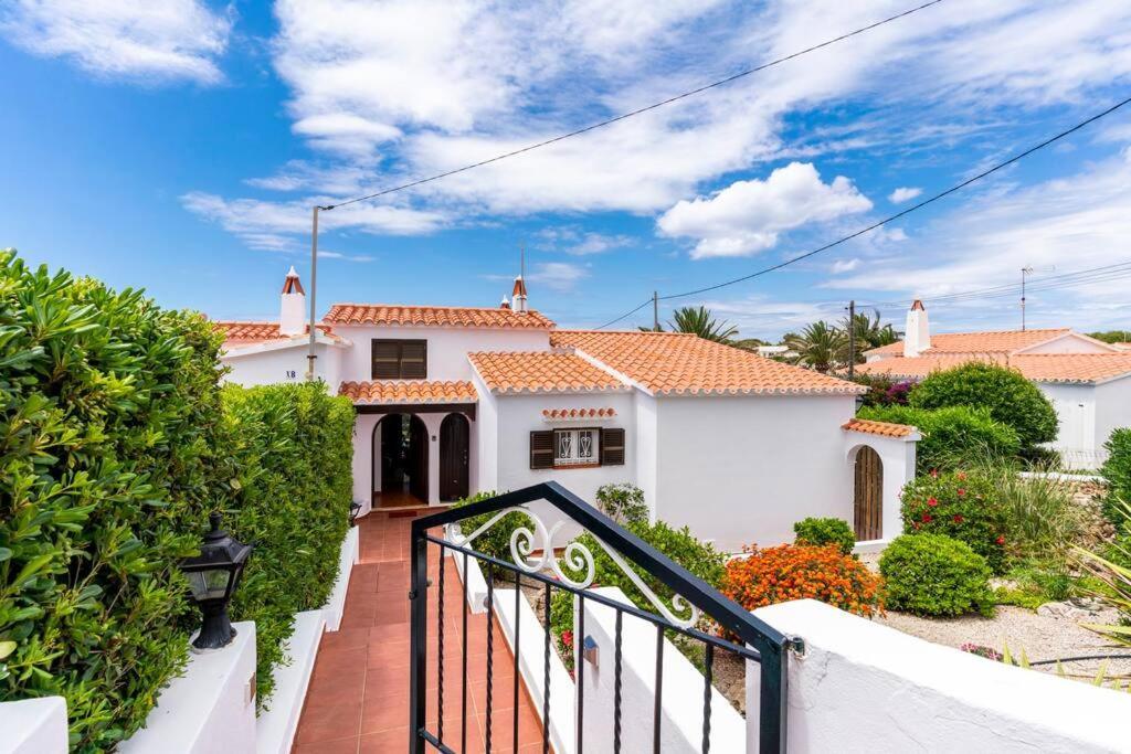 Casa Honiol, Private And Spacious With Sea Views Cala En Porter (Menorca)