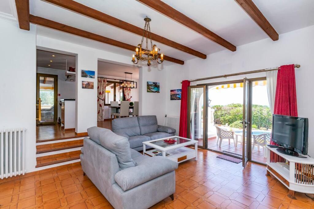 Casa Honiol, Private And Spacious With Sea Views *