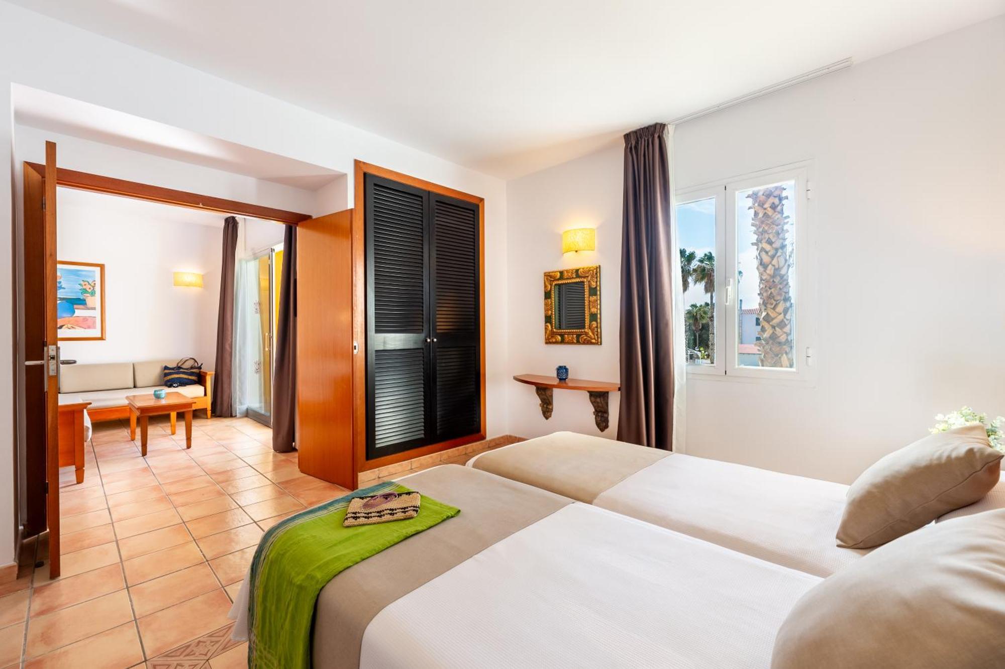 Aparthotel Vibra Blanc Palace 4*