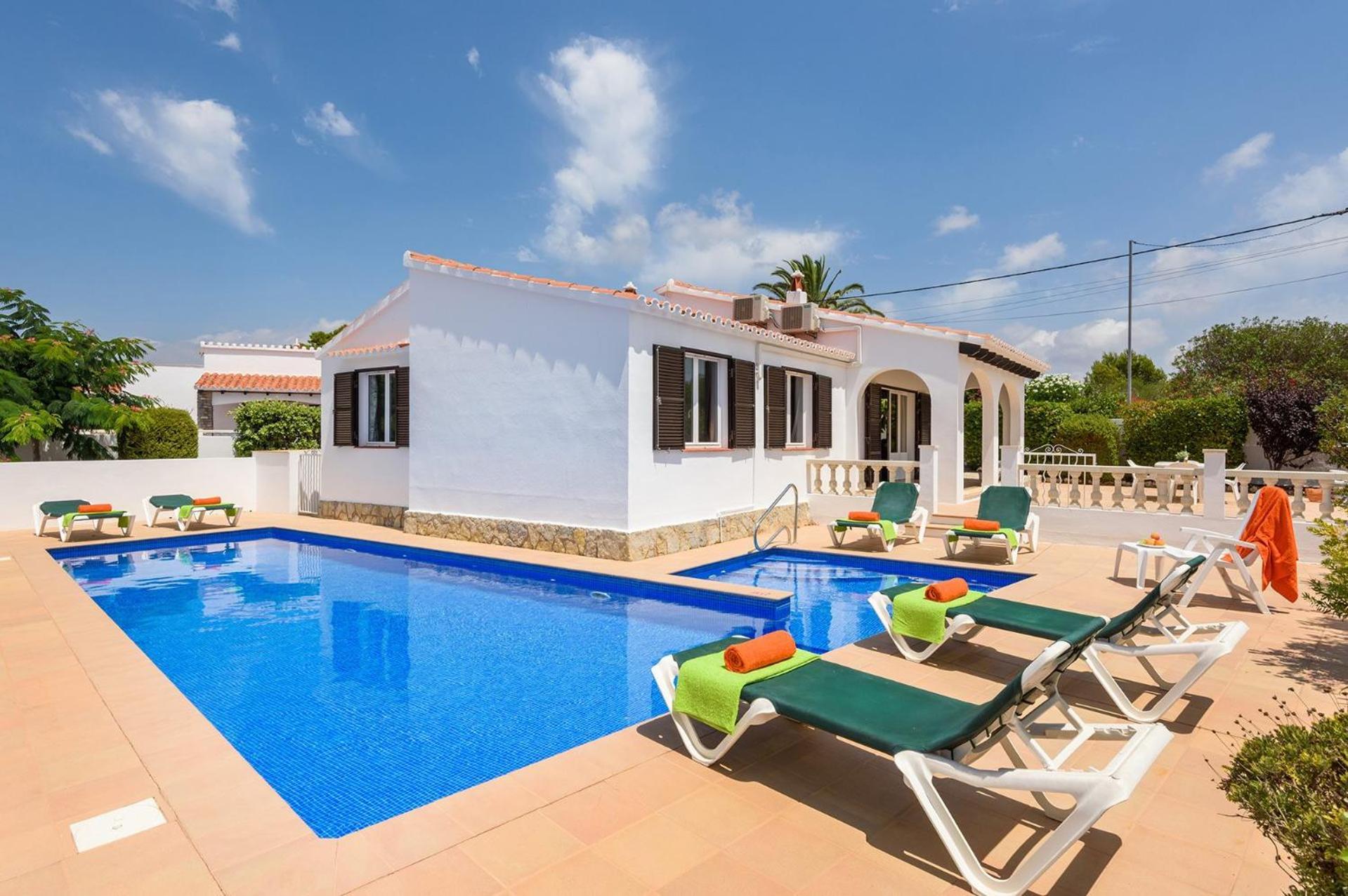 Claudia Menorca Villa
