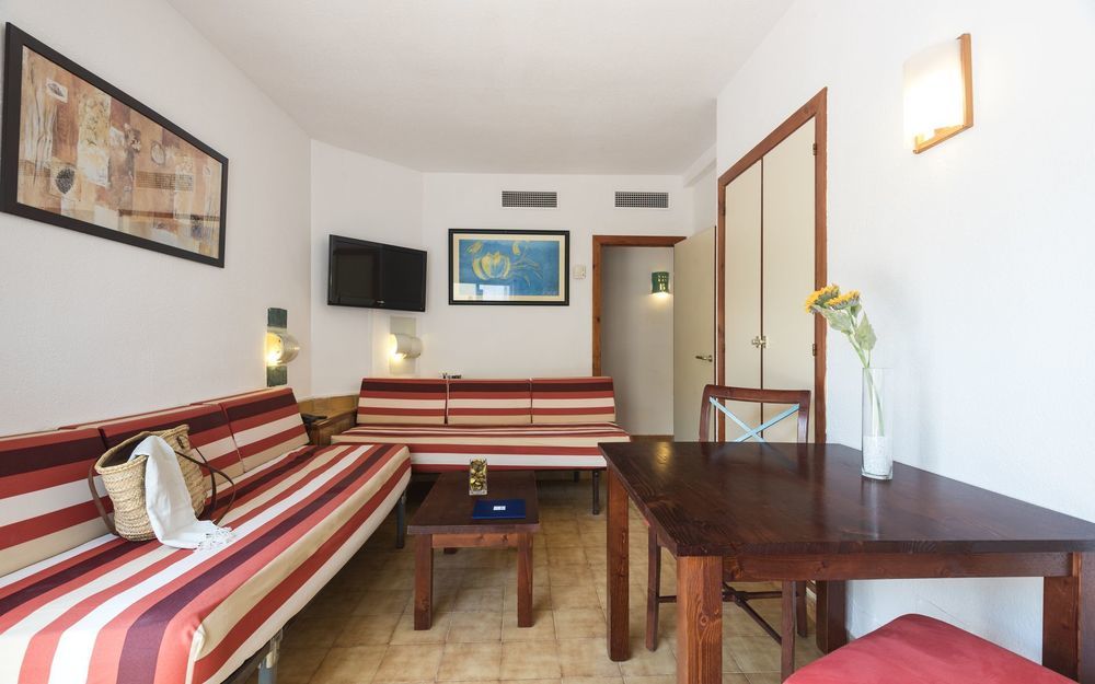 Apartamento Marinda Garden Cala'N Bosch (Menorca)