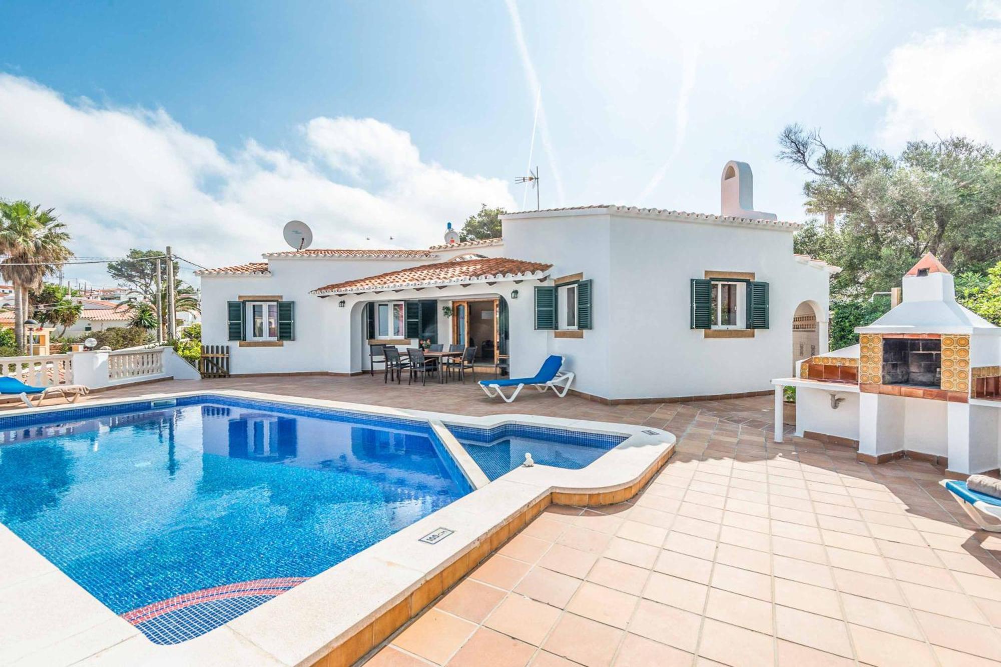 Solymar Villa *