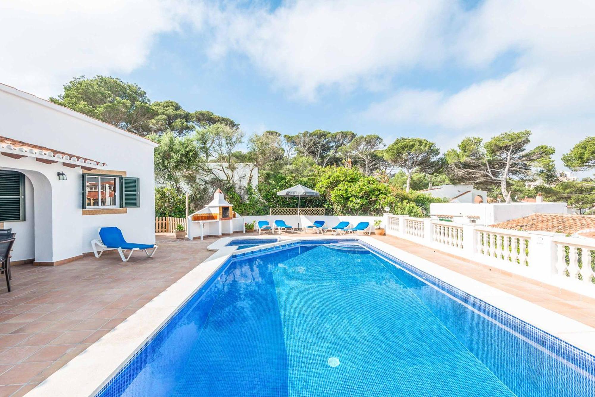 Solymar Cala En Porter (Menorca)