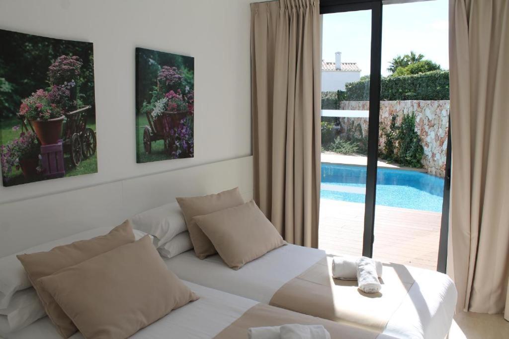 Sonia Cala'N Blanes (Menorca)