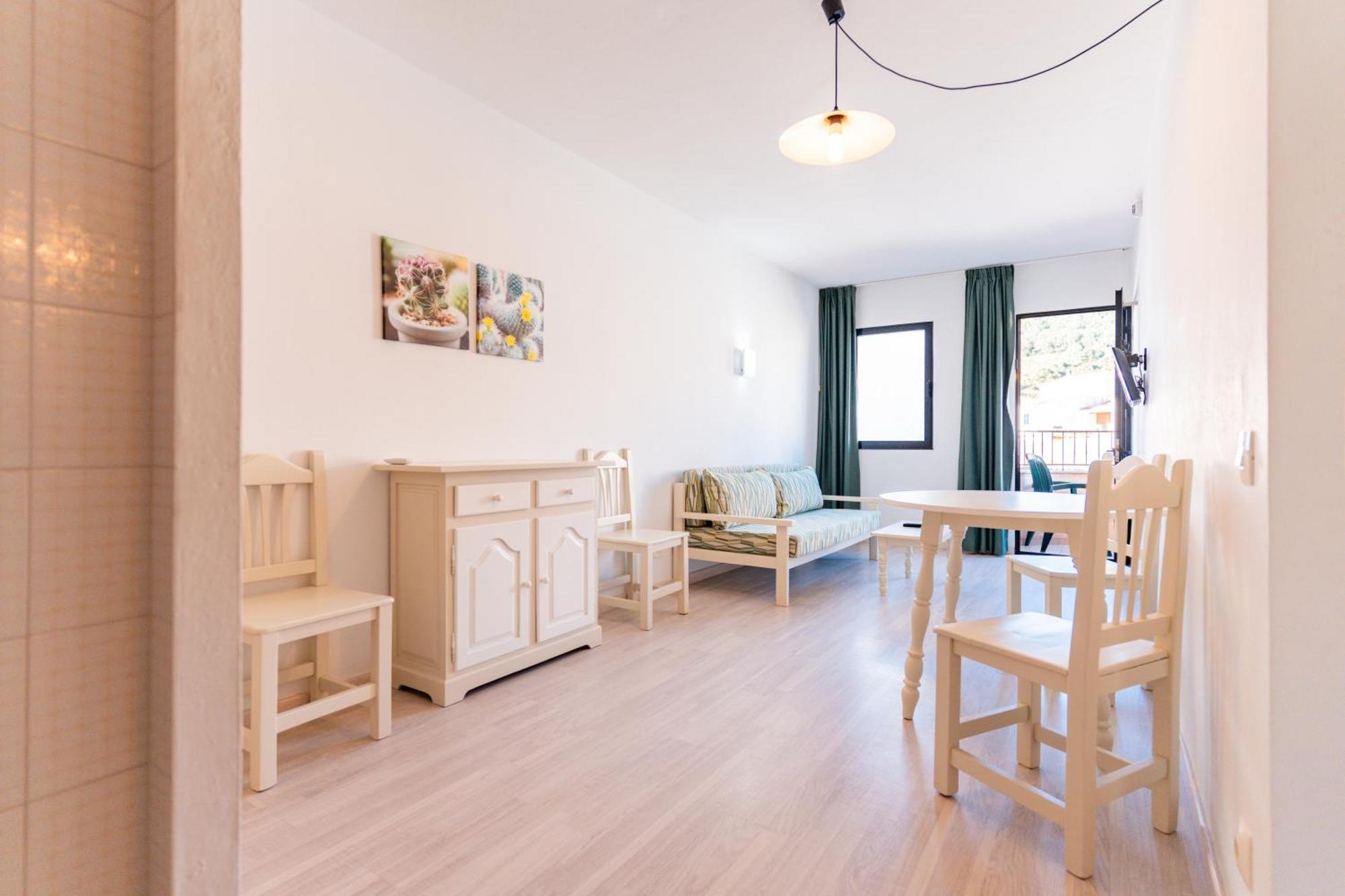 Aparthotel Loar Ferreries