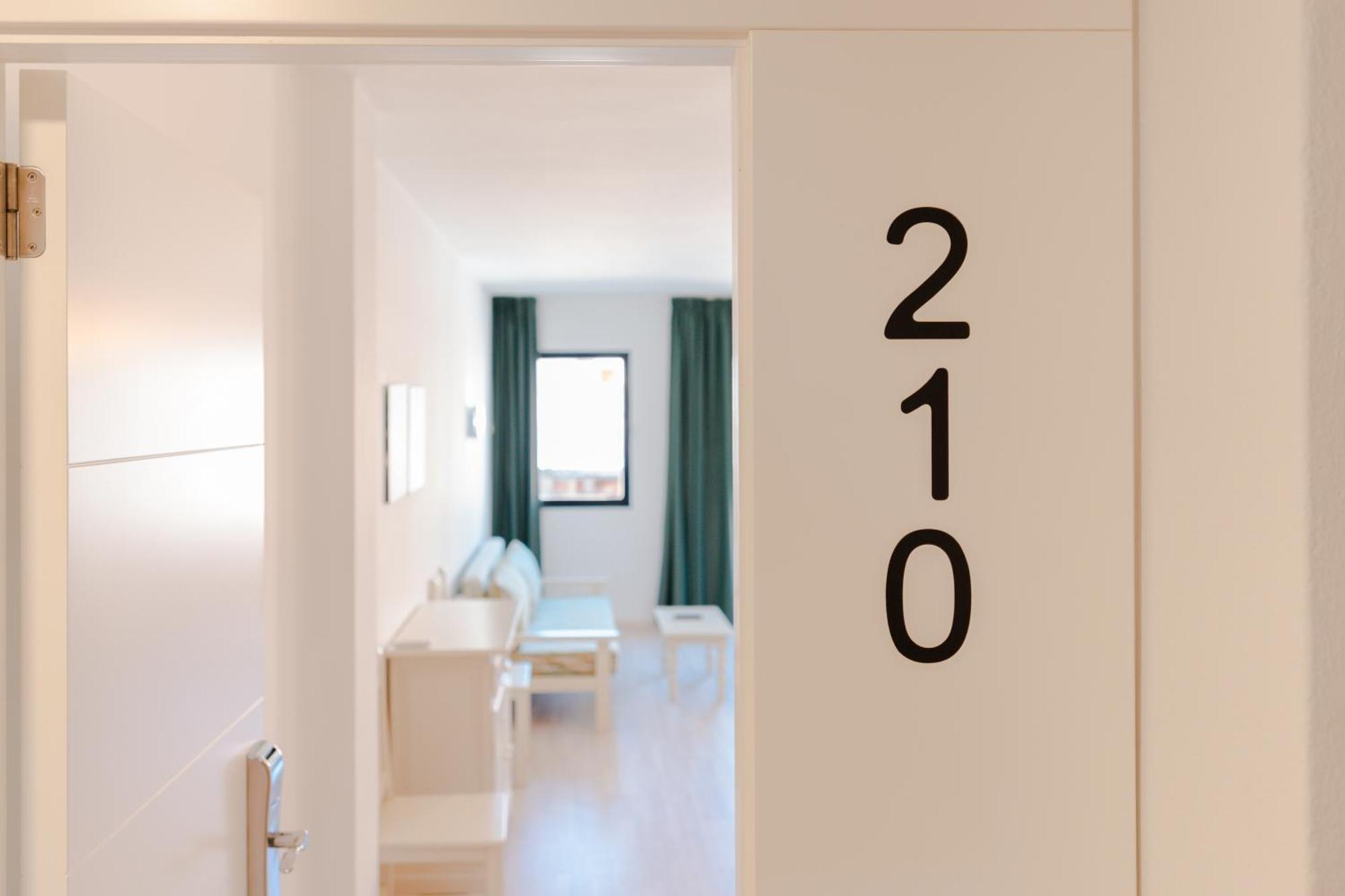 Loar Aparthotel