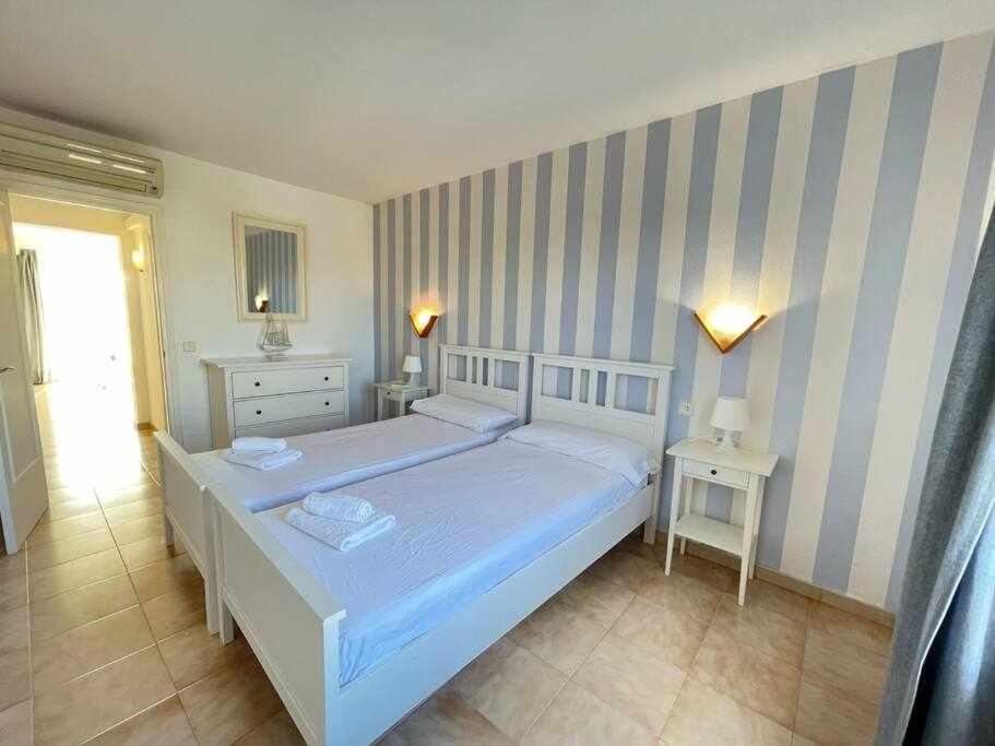 Pregonda Con Piscina Y Junto A Playa Apartamento *