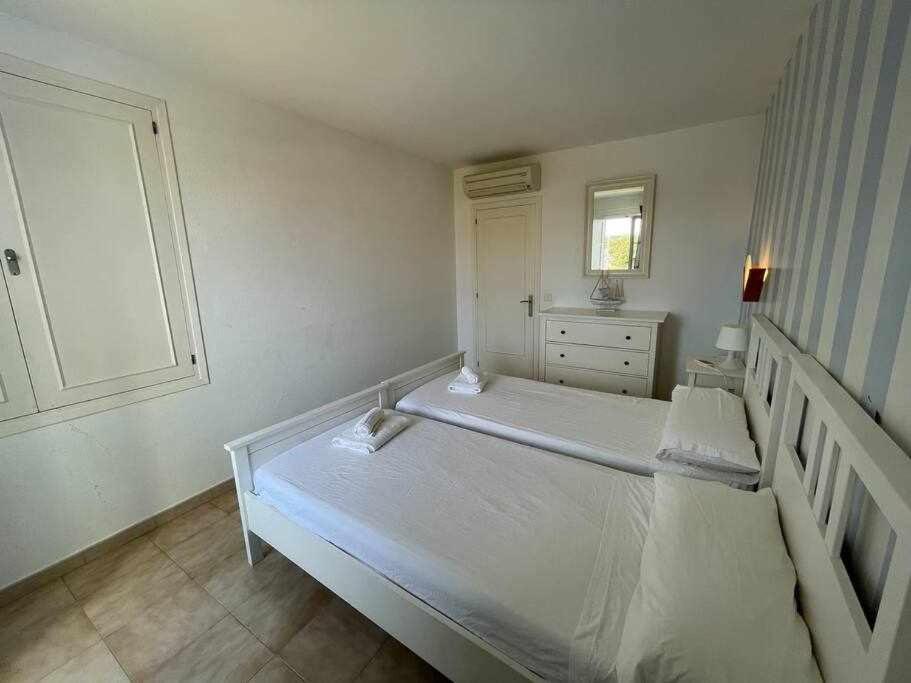 Pregonda Con Piscina Y Junto A Playa * Cala'N Blanes (Menorca)