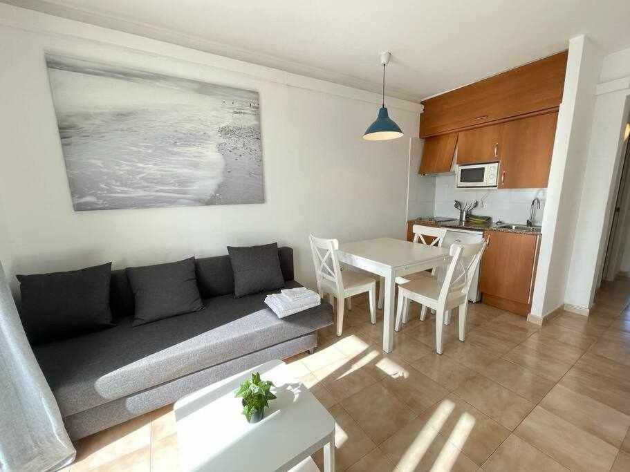 Pregonda Con Piscina Y Junto A Playa Apartamento *