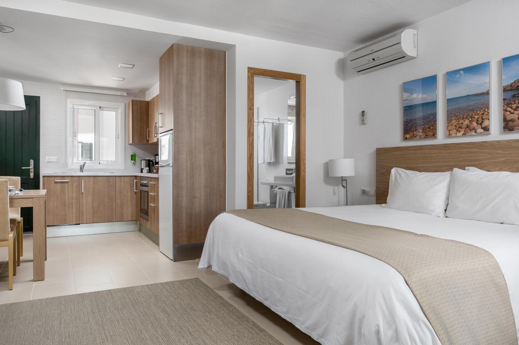 Aparthotel White Sands Club Arenal d'en Castell
