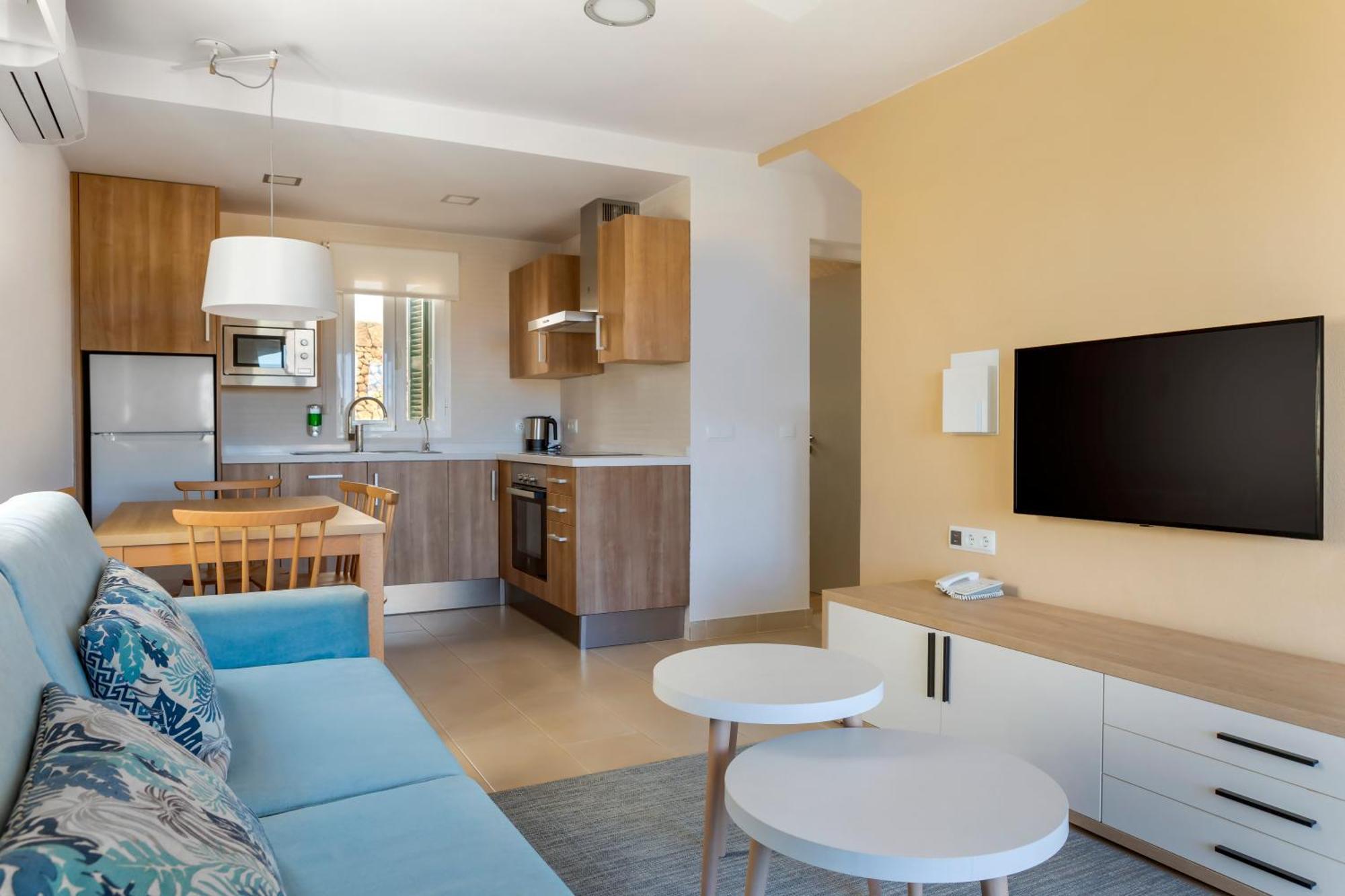 White Sands Club Aparthotel 3*