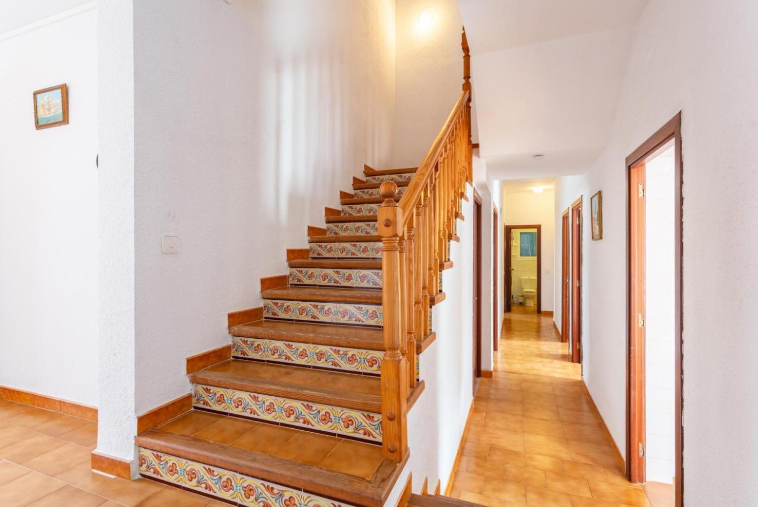 Bini Estrella Villa