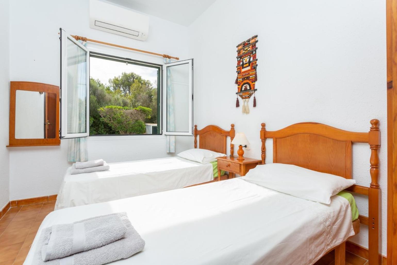 Bini Estrella Villa