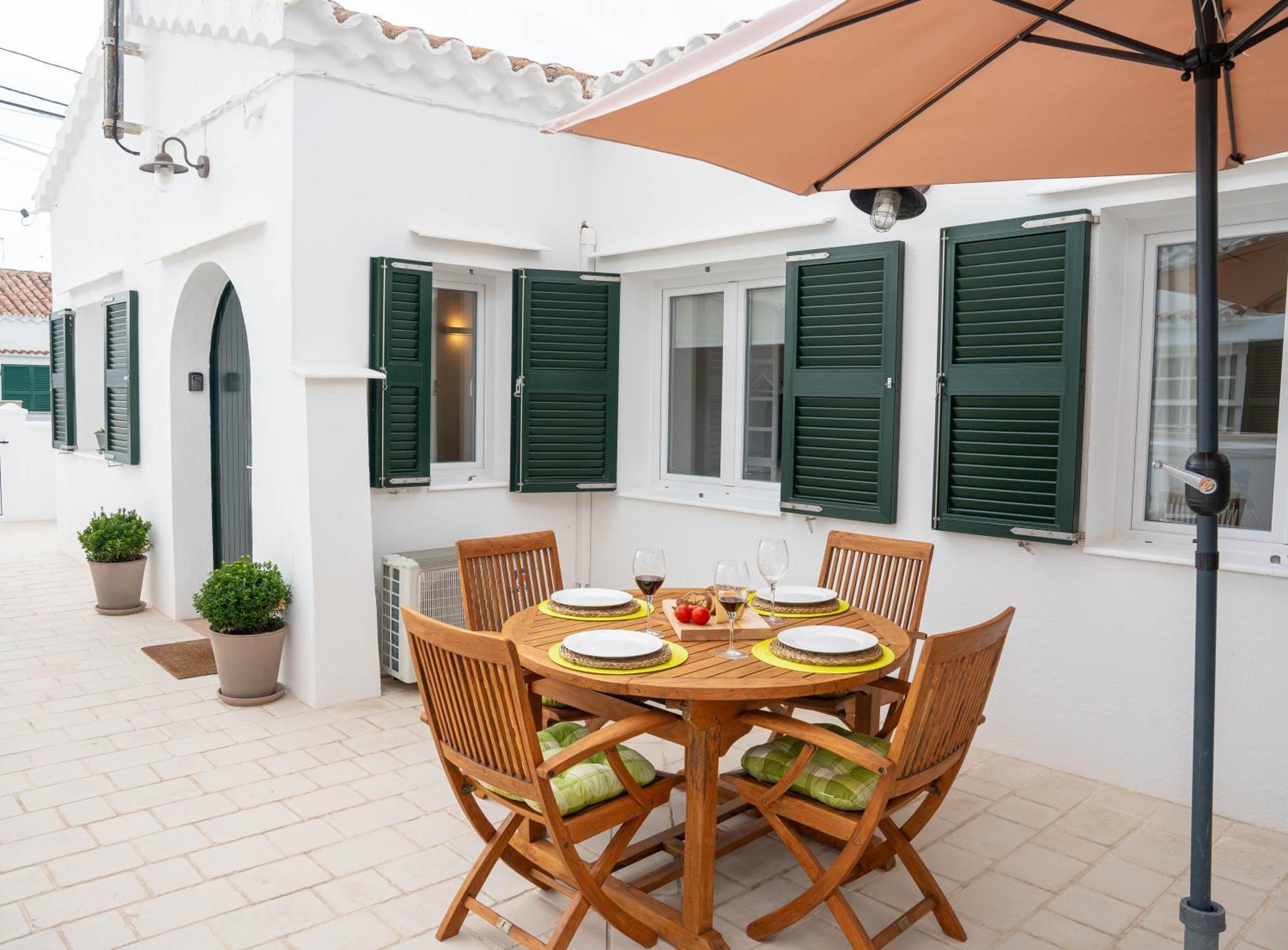 Сasa de vacaciones Casa Menorquina Centro Ciutadella *