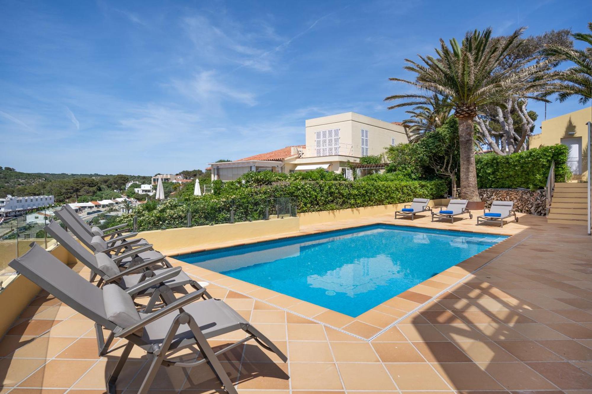 Villa La Quinta By Menorca Vacations *