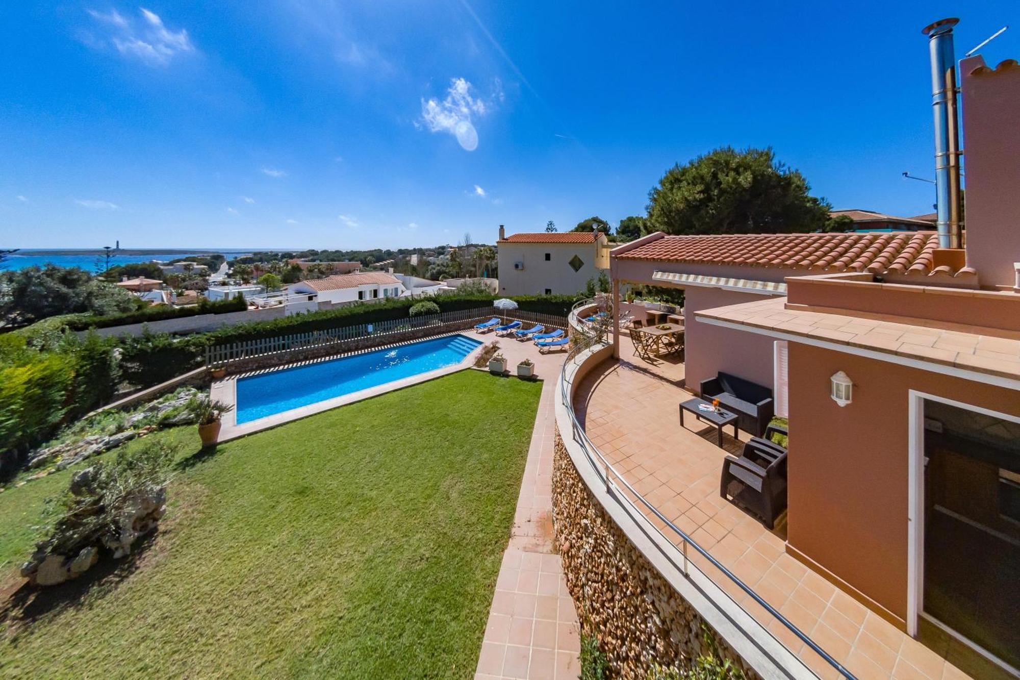 Villa Betonia Punta Prima (Menorca)