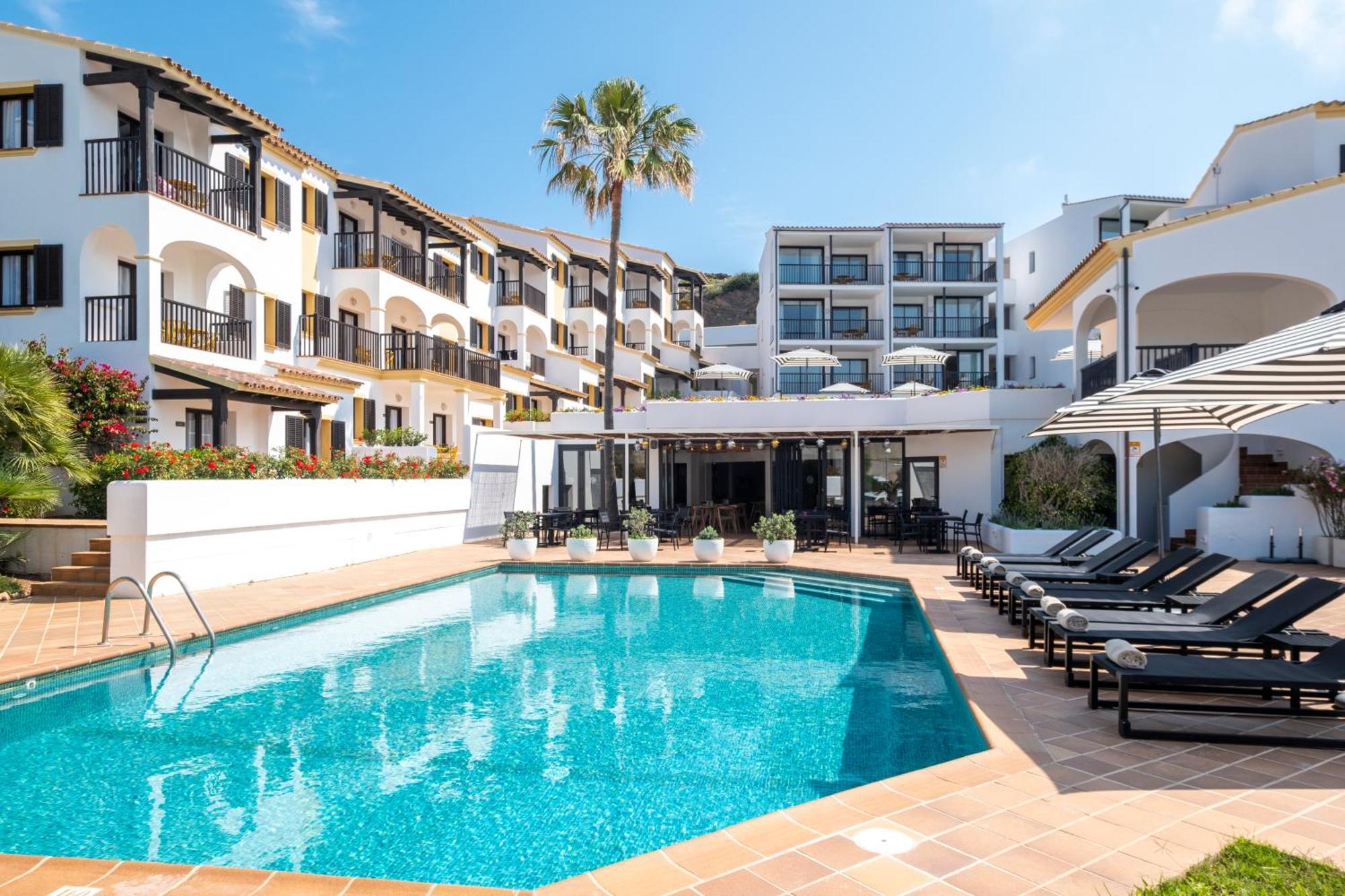 Calallonga Menorca Hotel