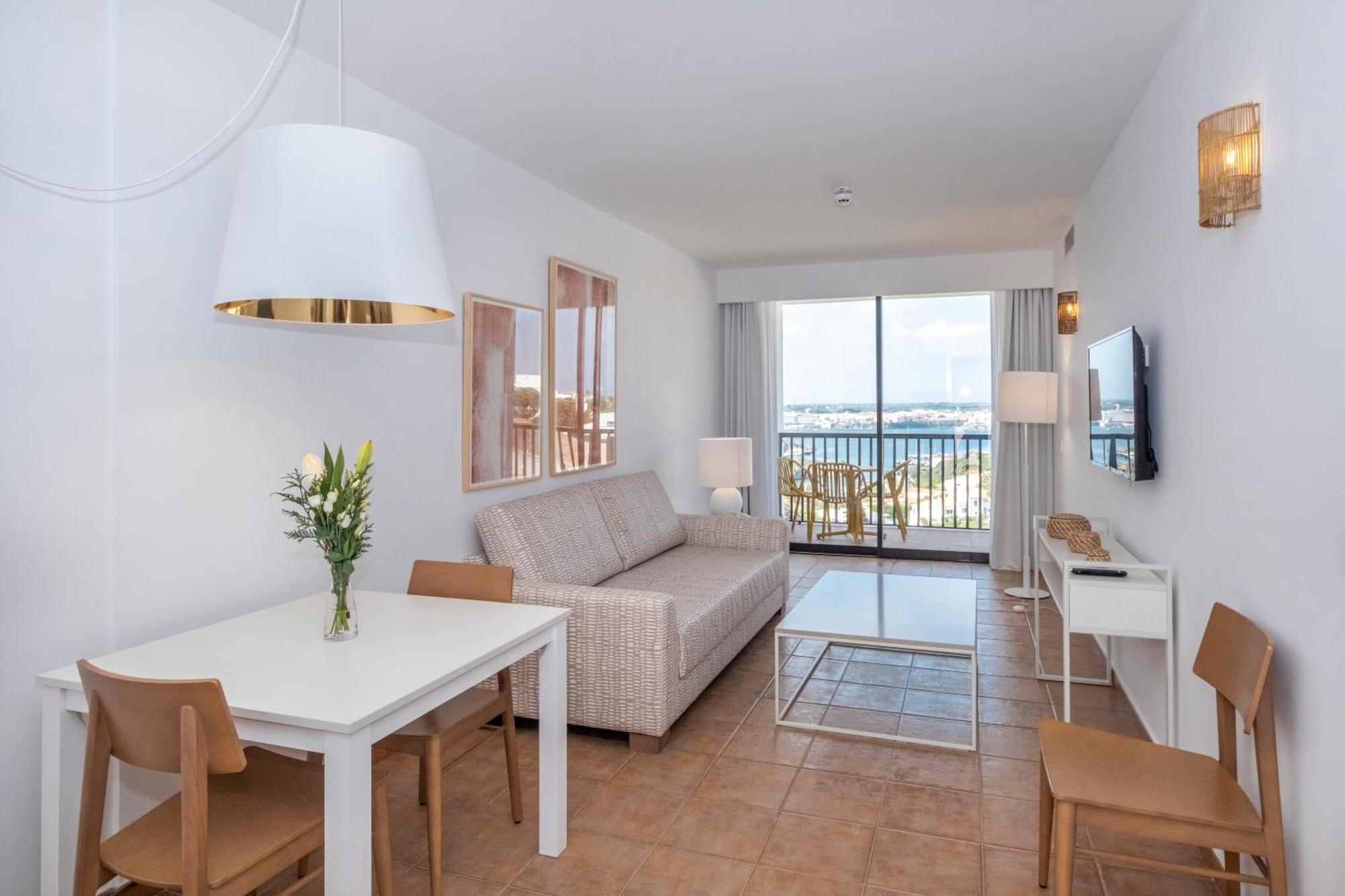 Calallonga Menorca Hotel 4*