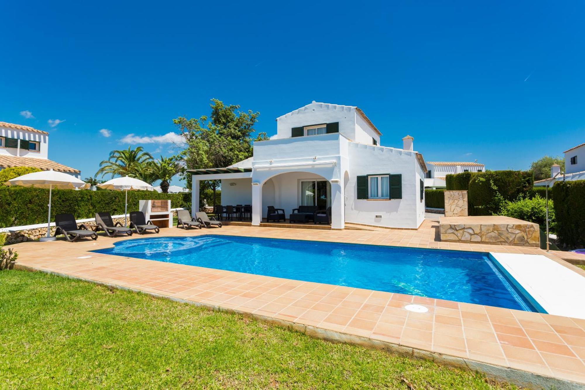 Finesse By Menorcarentals
